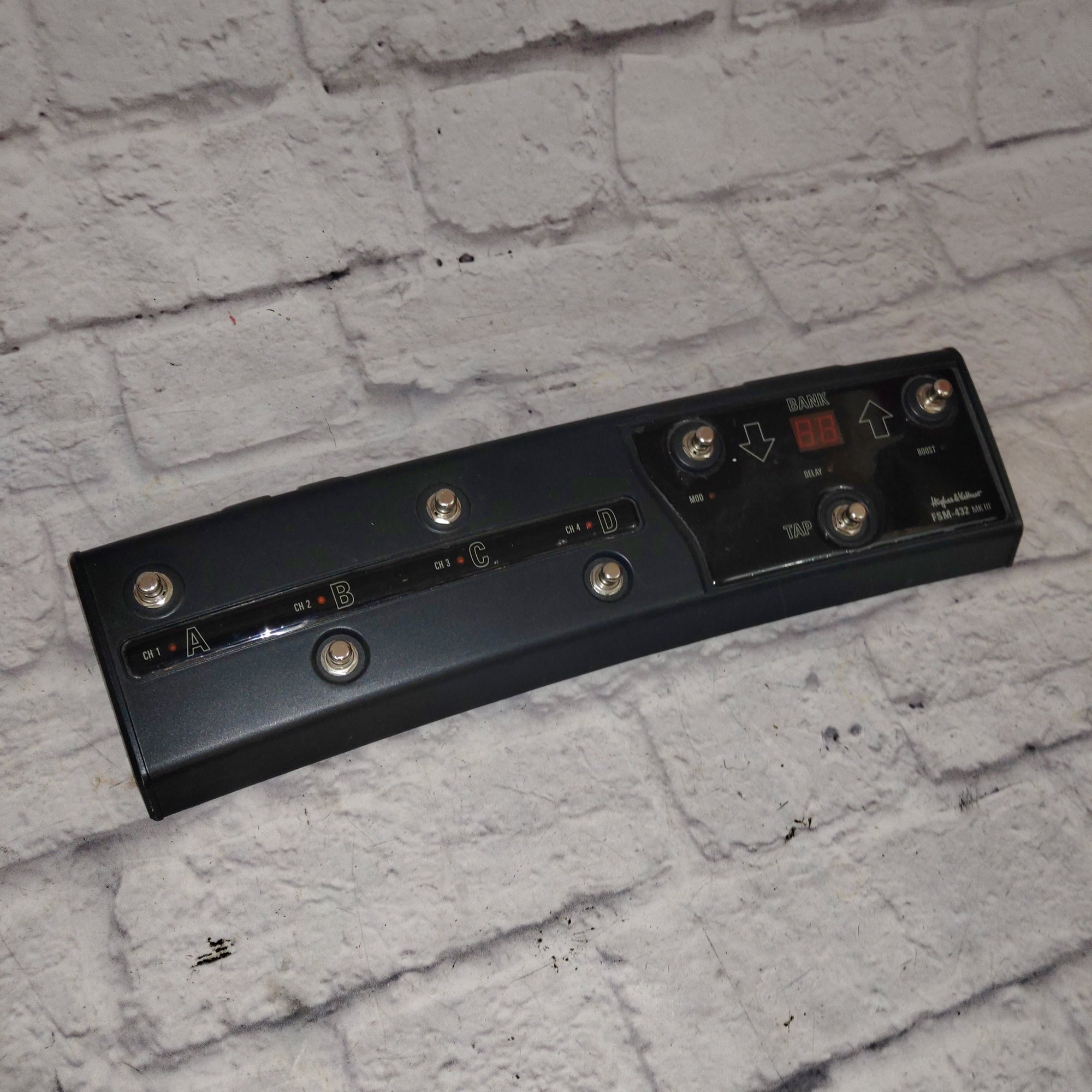 Hughes & Kettner FSM-432 MK III Footswitch - Evolution Music