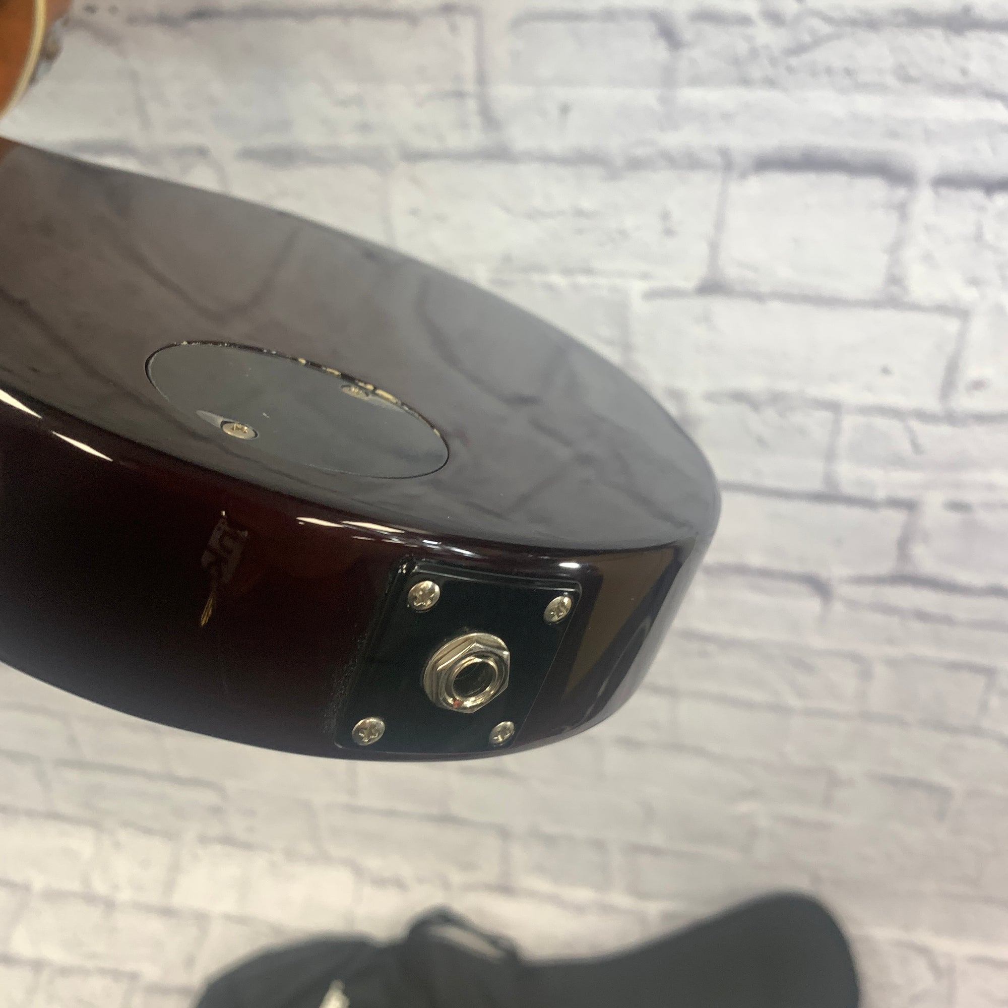 Epiphone Pee Wee Les Paul with Case and Amp