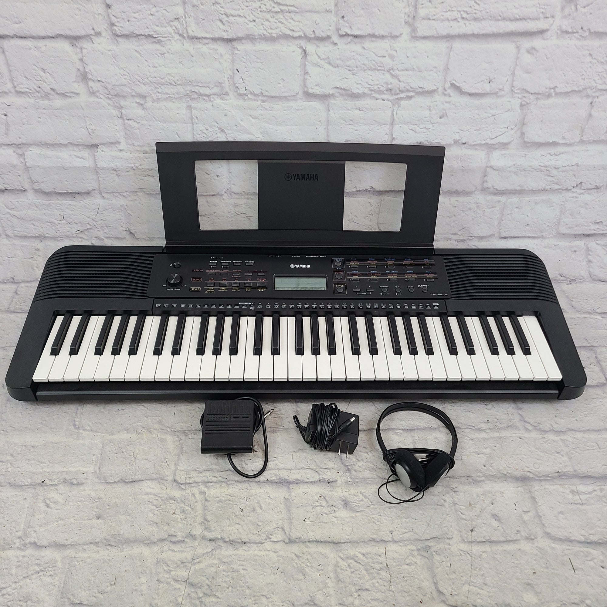 Yamaha PSR-E273 Keyboard - Evolution Music