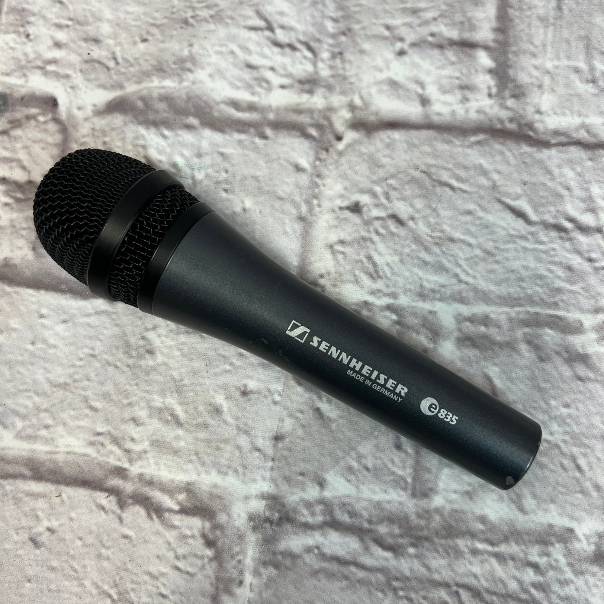 Sennheiser E835S Dynamic Microphone