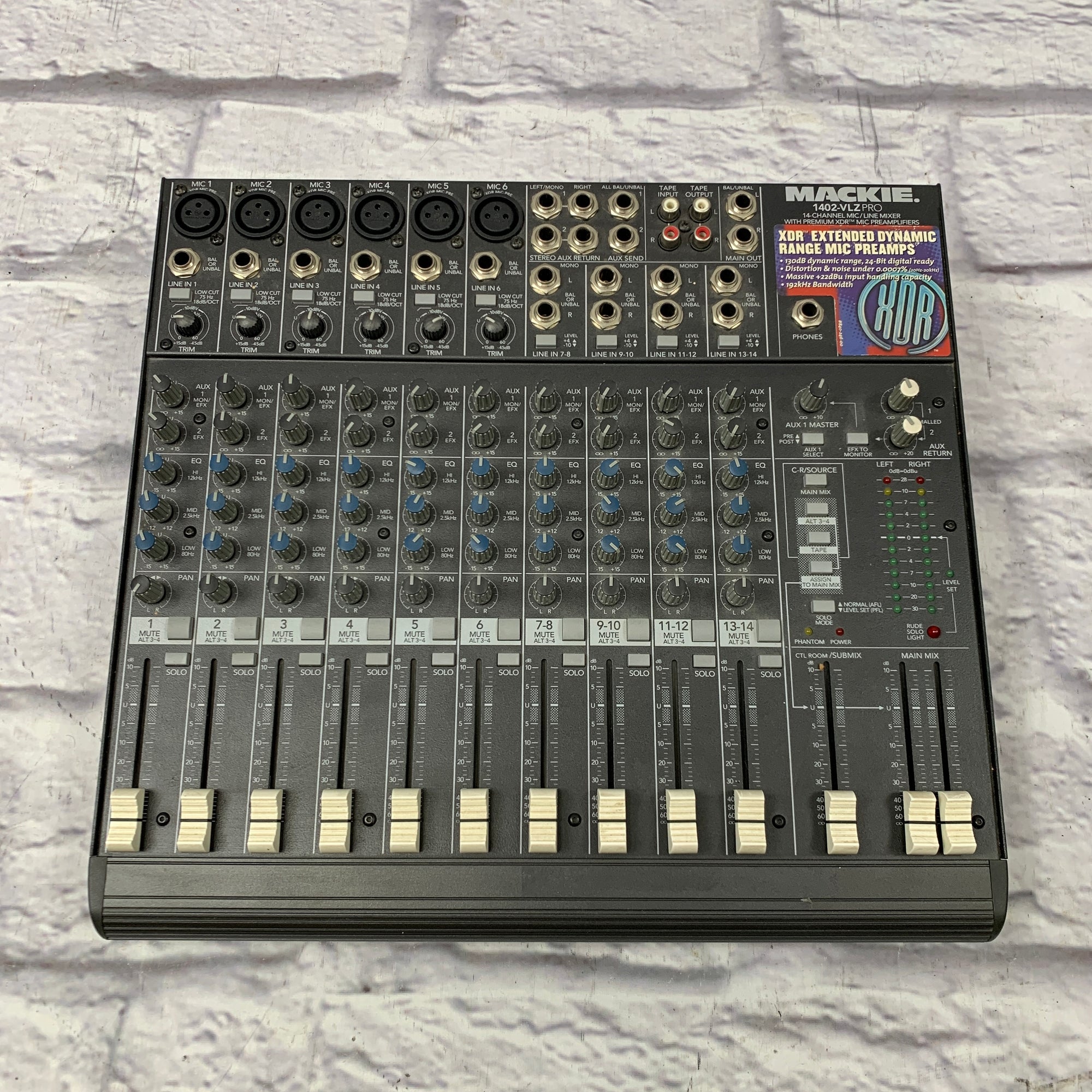 Online Mackie Micro Series 1402-VLZ