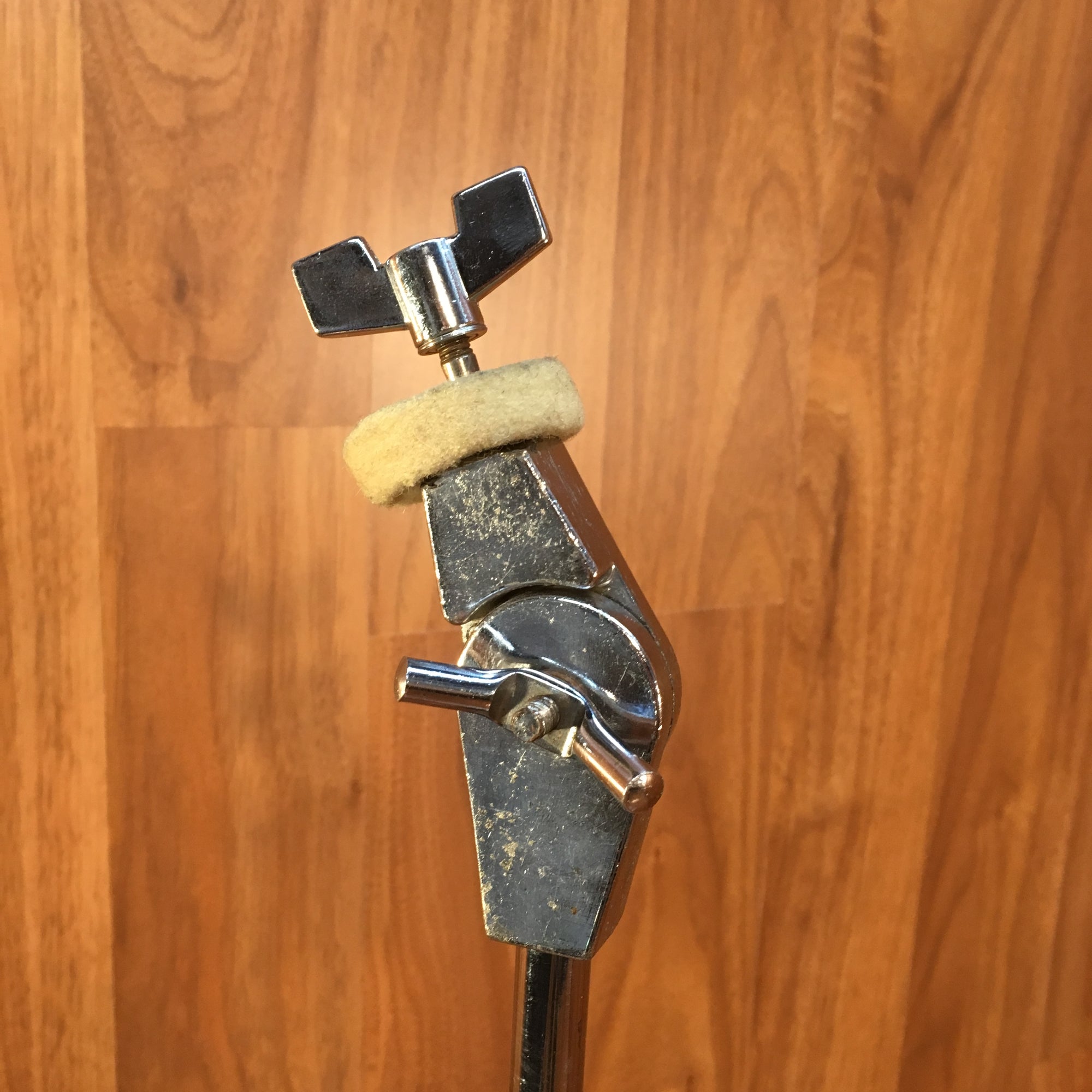 Unknown Single Straight Stand