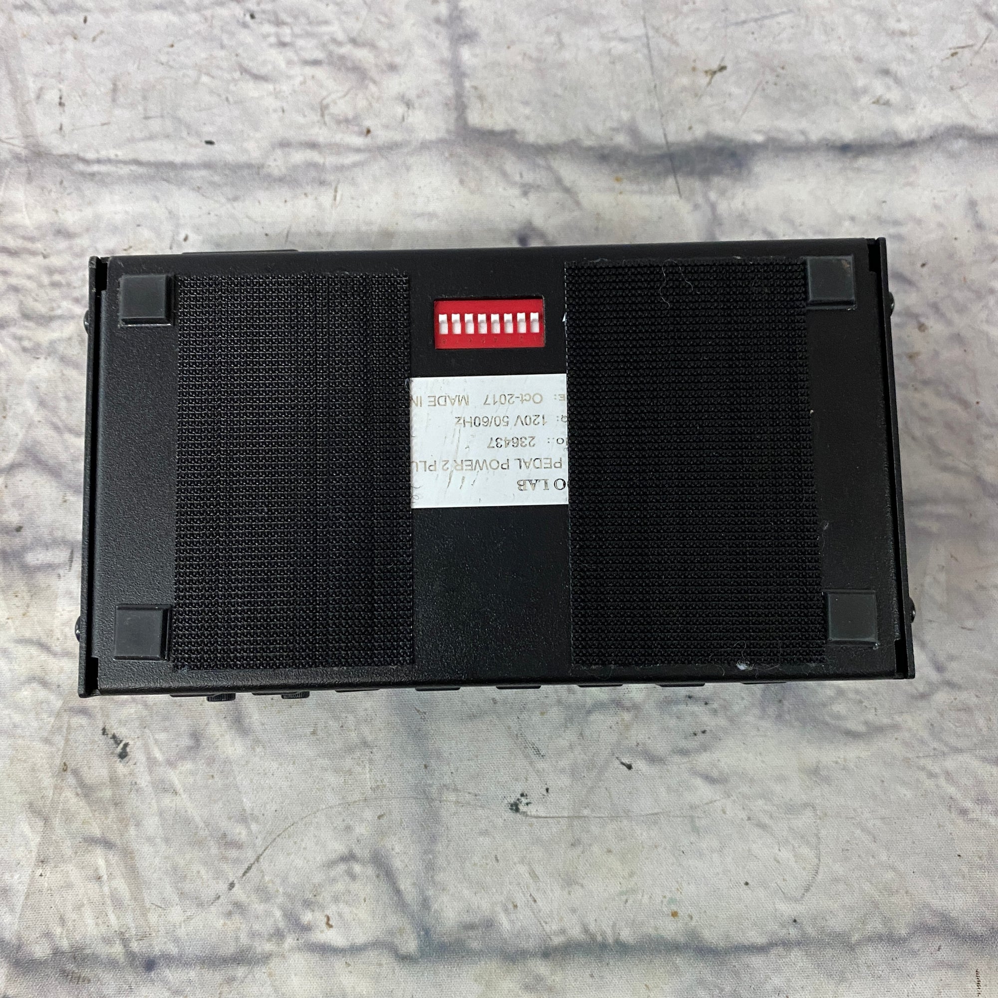 Voodoo Lab Pedal Power 2 Power Supply