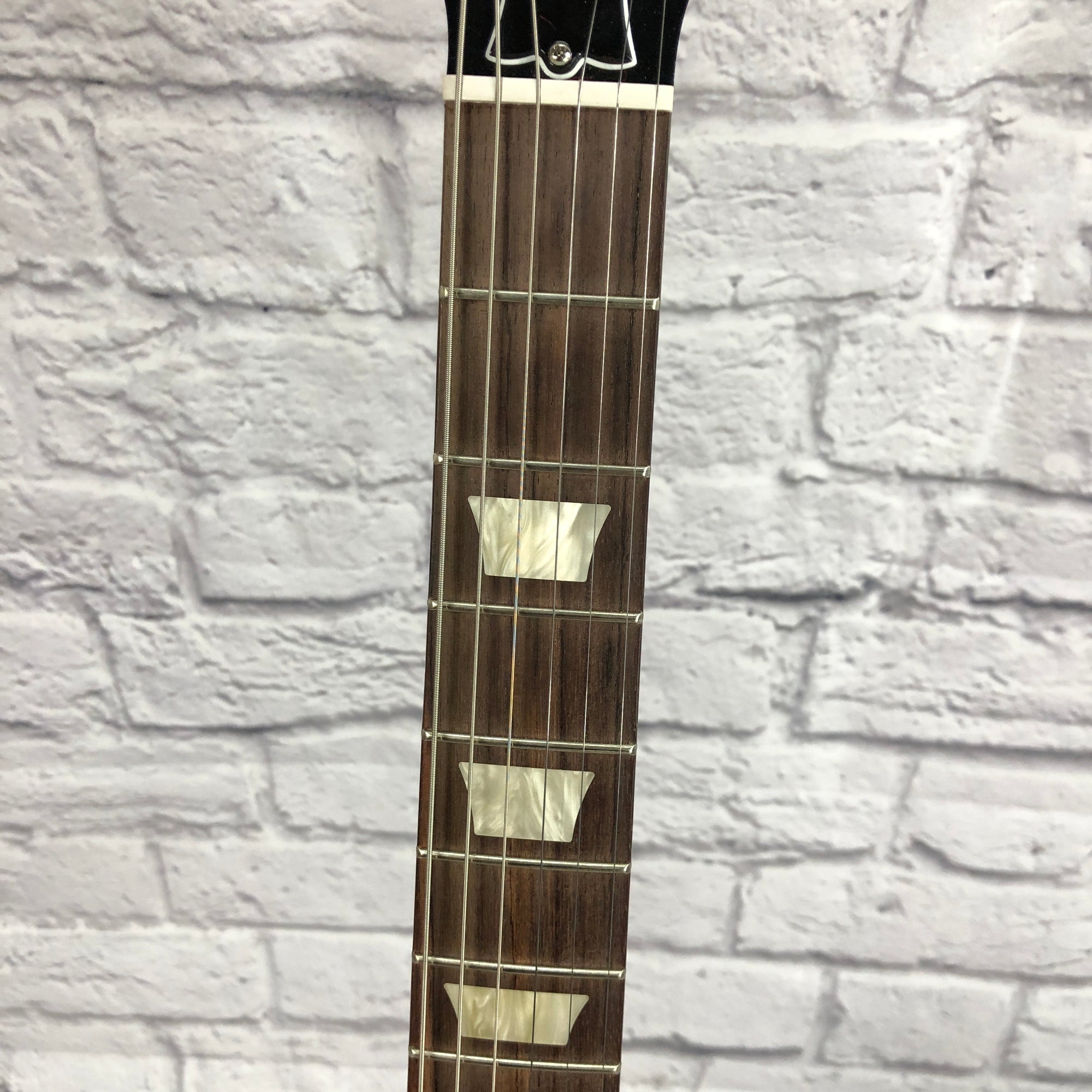 Gibson 2018 Les Paul Tribute Electric Guitar w/ Gig Bag