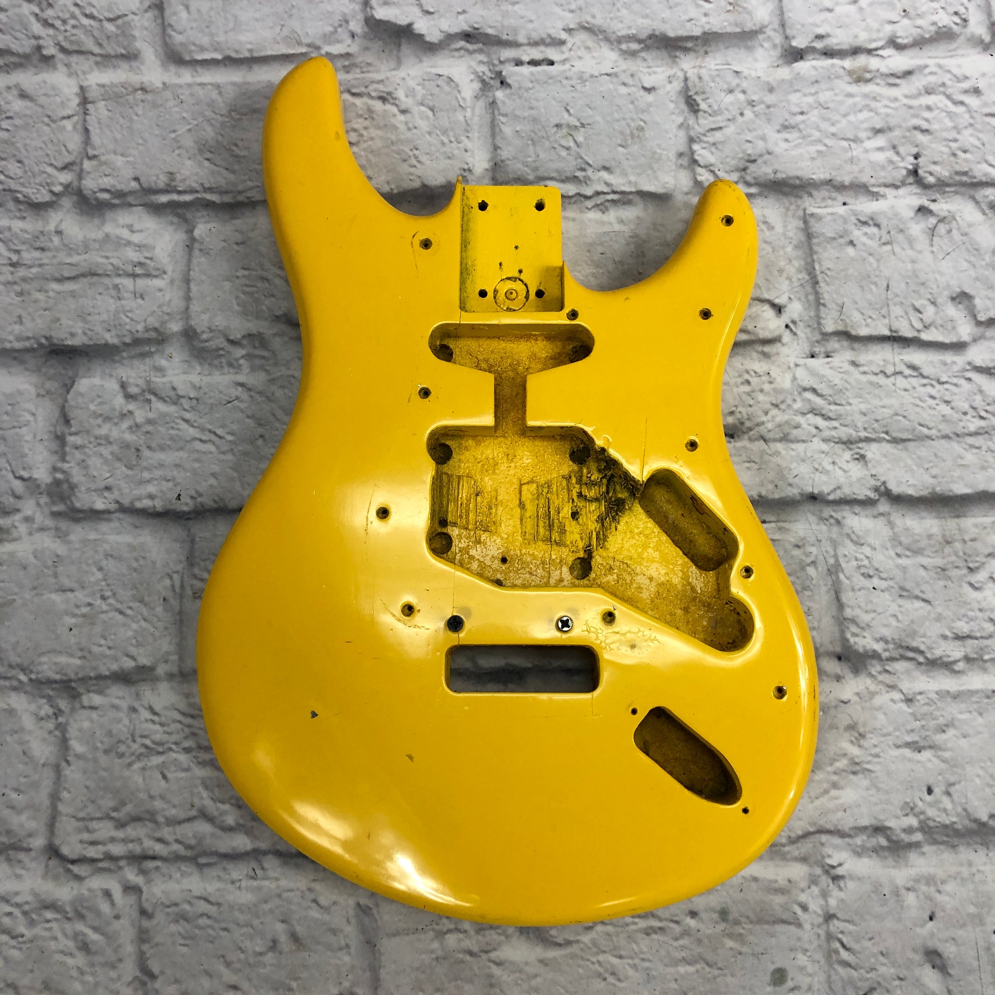 Peavey Falcon Body
