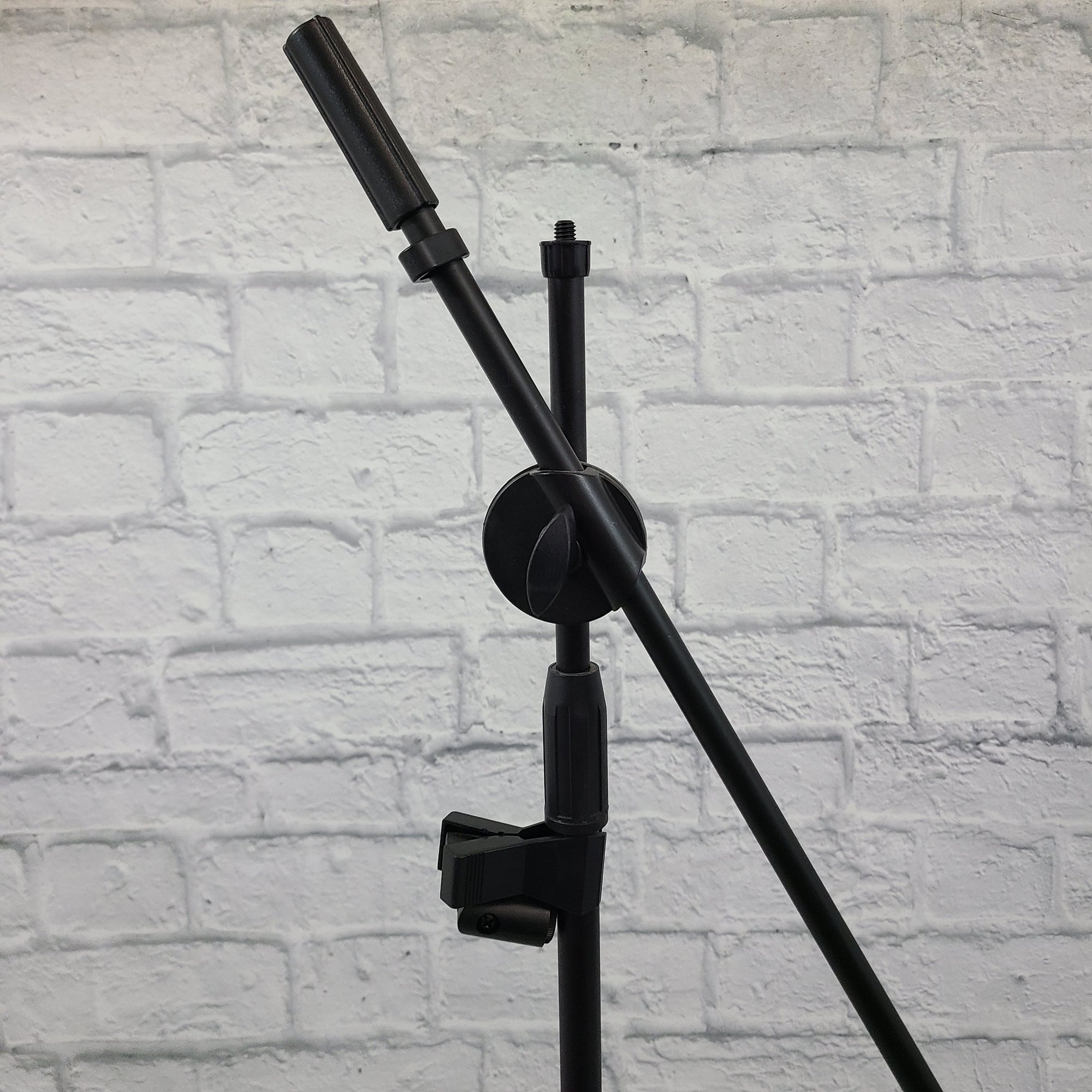 Unknown Microphone Boom Mic Stand