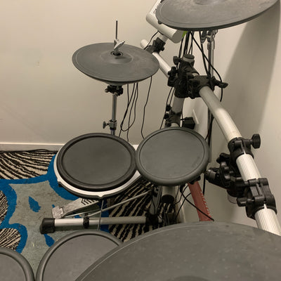 Yamaha DTXPRESS IV Electronic Drum Set with upgraded Hi Hat and Snare