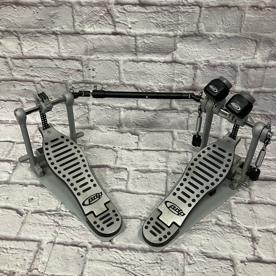 PDP Pacific Drums & Percussion PDDP502 Double Kick Pedal with Dual Chain Drive