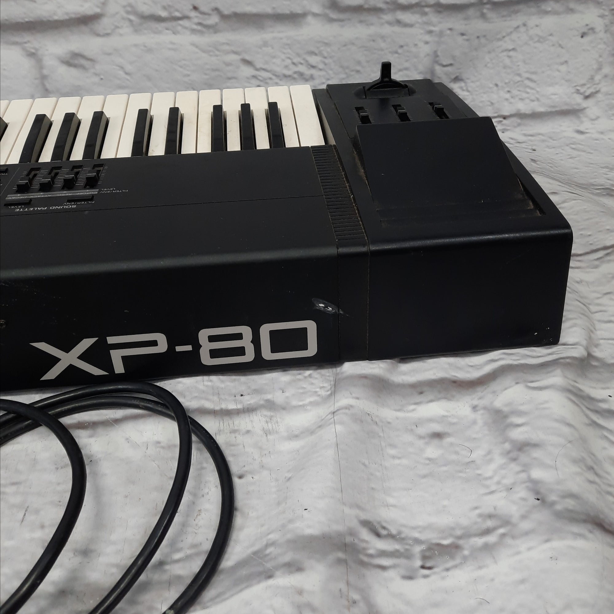 Roland XP-80 76-Key 64-Voice Music Workstation Keyboard with