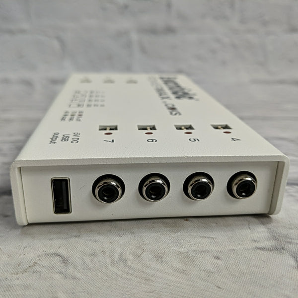 Temple Pedalboard with Eventide CIOKS Power Supply & LED Strip