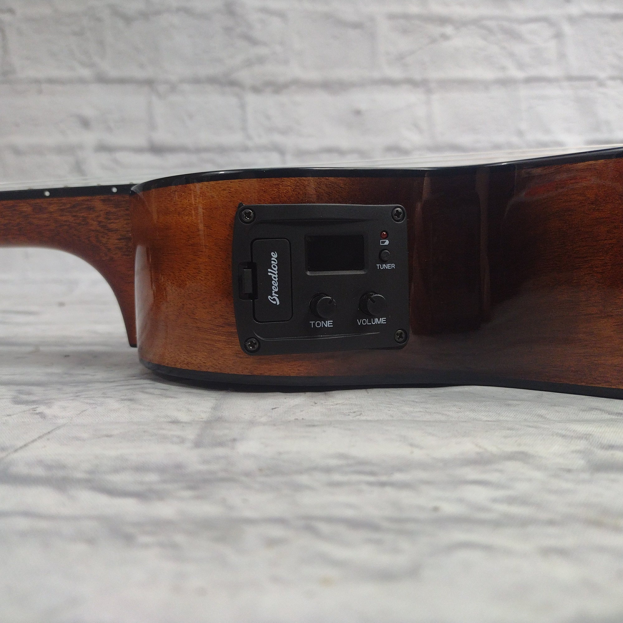 Breedlove EX S Concert BO CE Ukulele