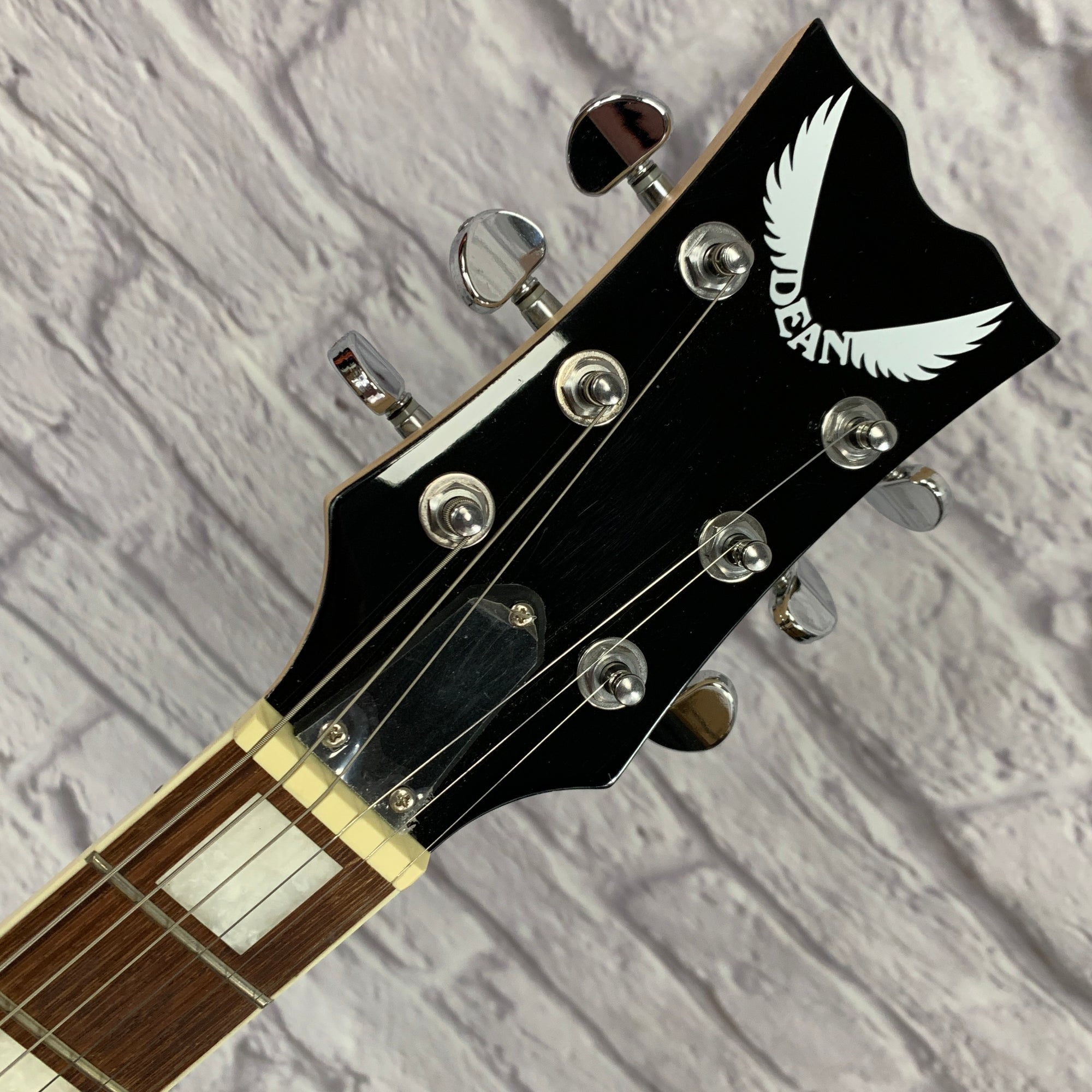 Dean Thoroughbred Deluxe Sunburst