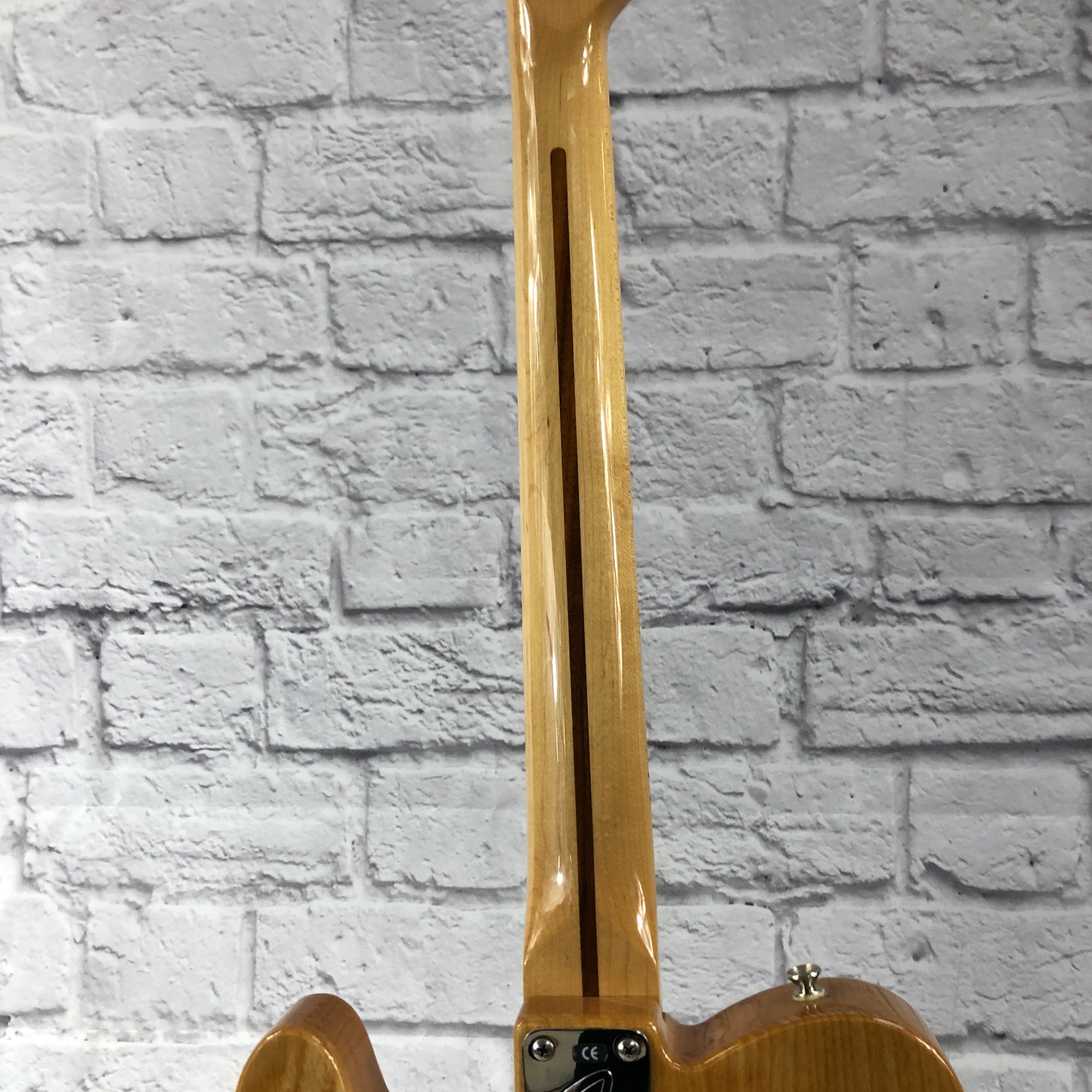 Fender Vintera 72 Thinline Telecaster Natural Finish
