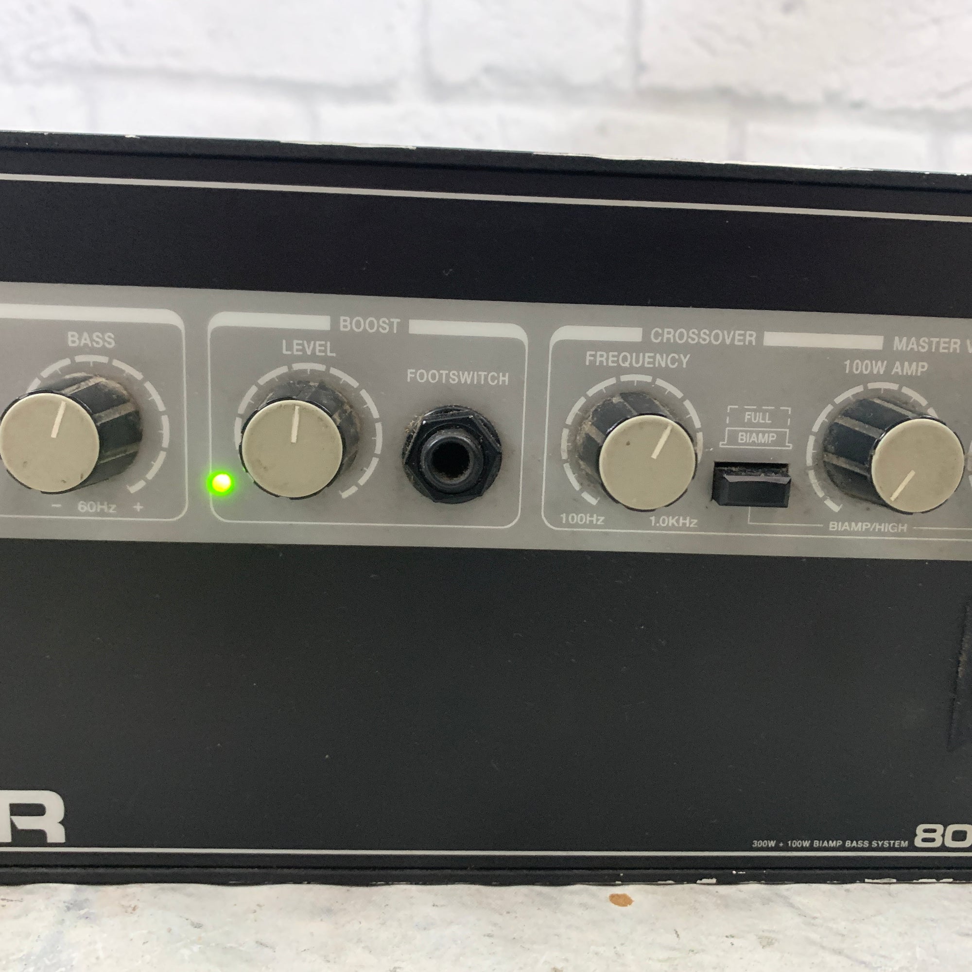 Gallien-Krueger 800RB 300 / 100-Watt Bi-Amp Bass Amp Head