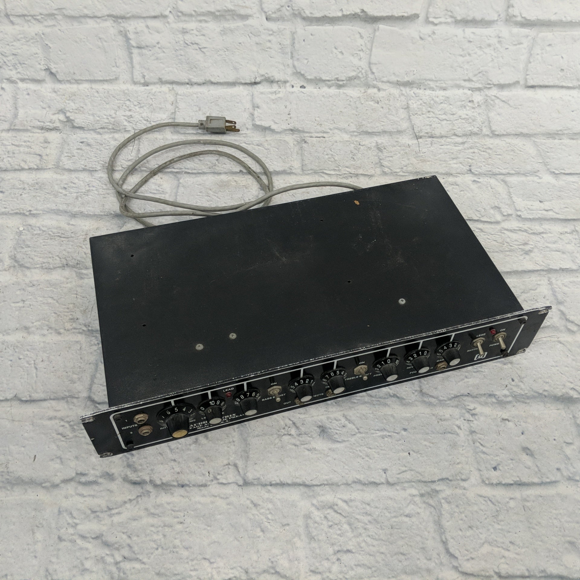AudioMatrix Rack 4T, Vintage 6-stage guitar tube preamp