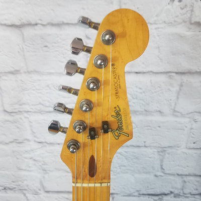 Vintage 1988 Fender White Stratocaster MIJ Made in Japan Electric Guitar with case