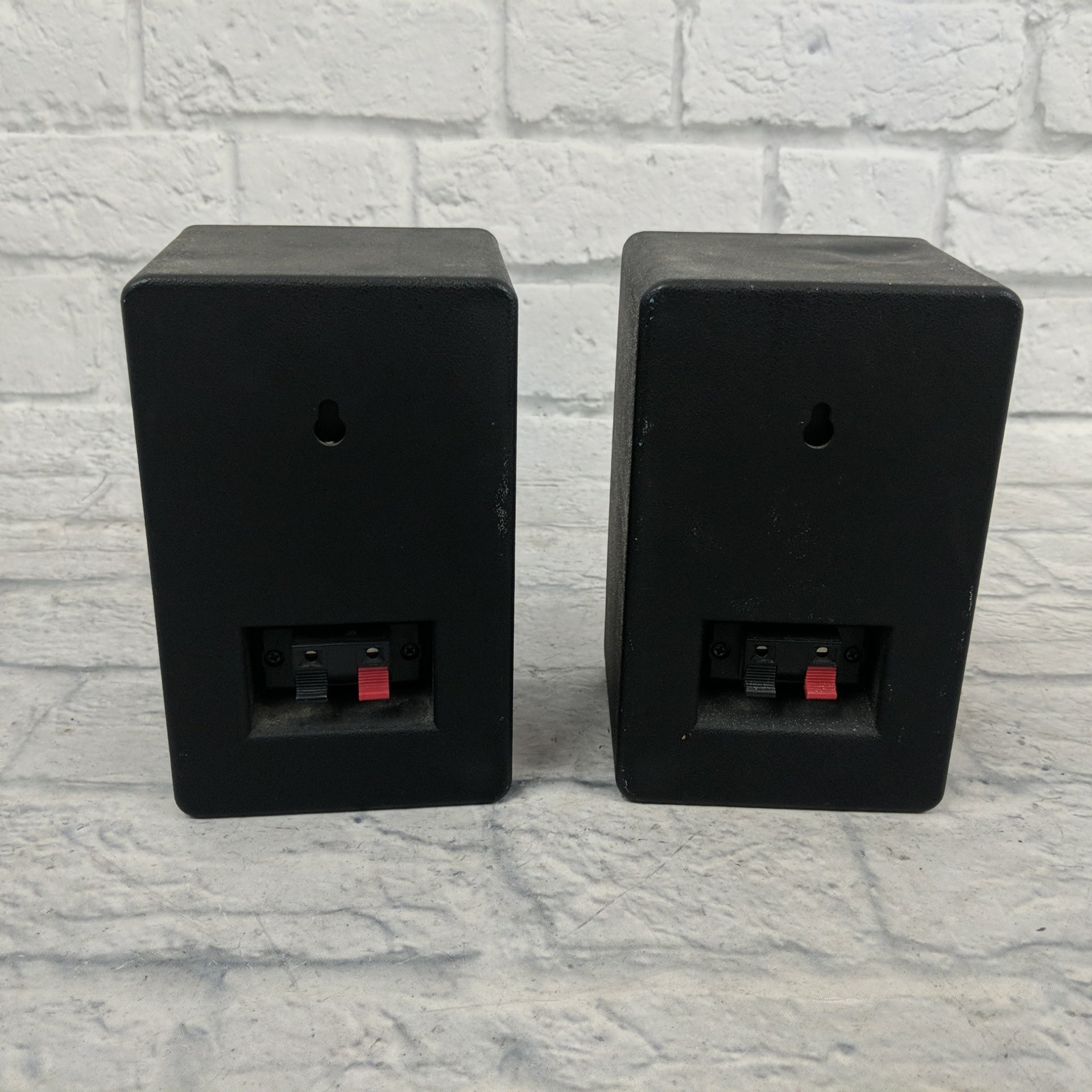 KLH Model 42 2 Speakers and 1 Center