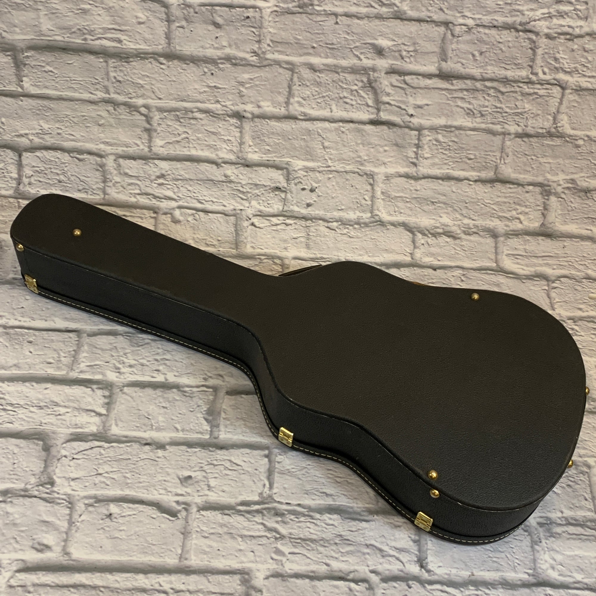 Unknown Acoustic Guitar Hard Shell Case