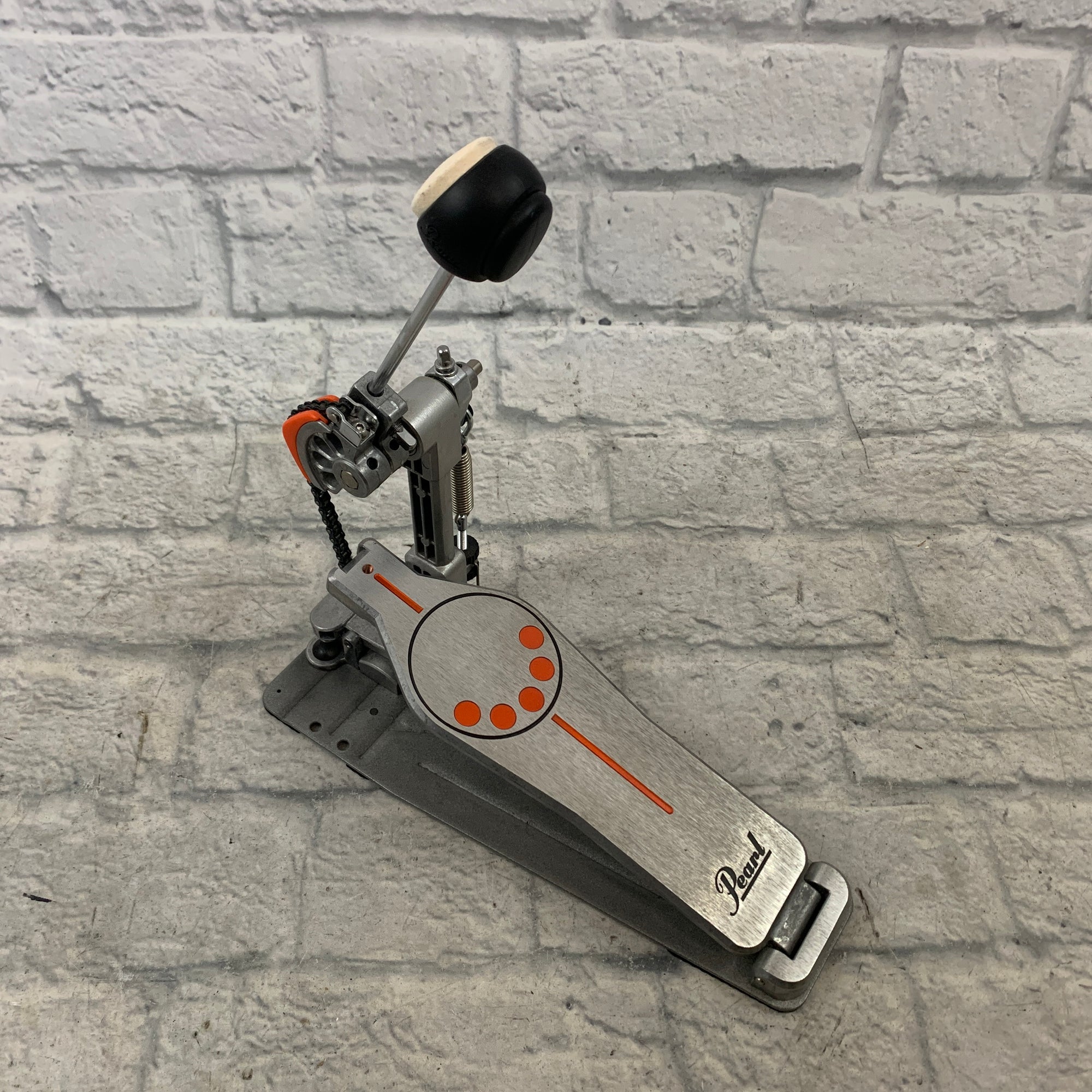 pearl p 930 bass drum pedal Pearl P-930 Demonator Chain-Drive Longboard Single Bass Drum Pedal