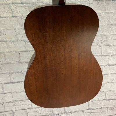 Martin 00-15M Acoustic Guitar w/ Case