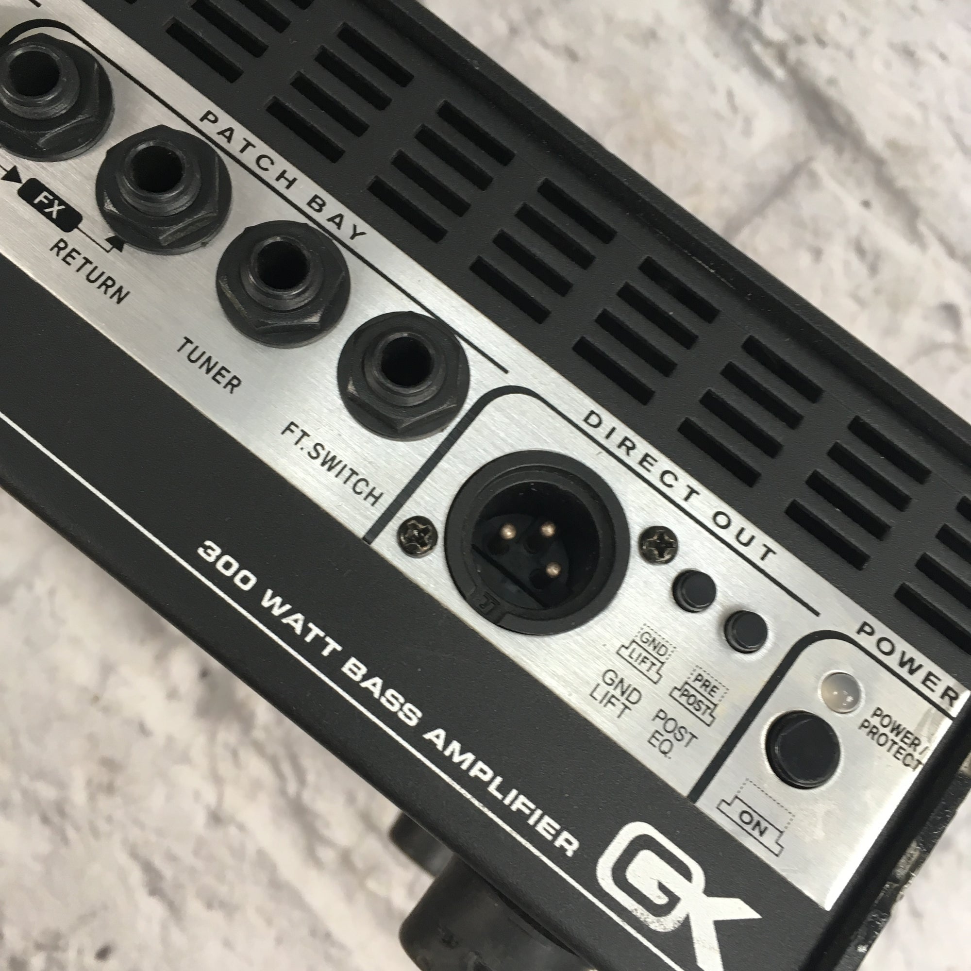 GK Backline 600 bass Head