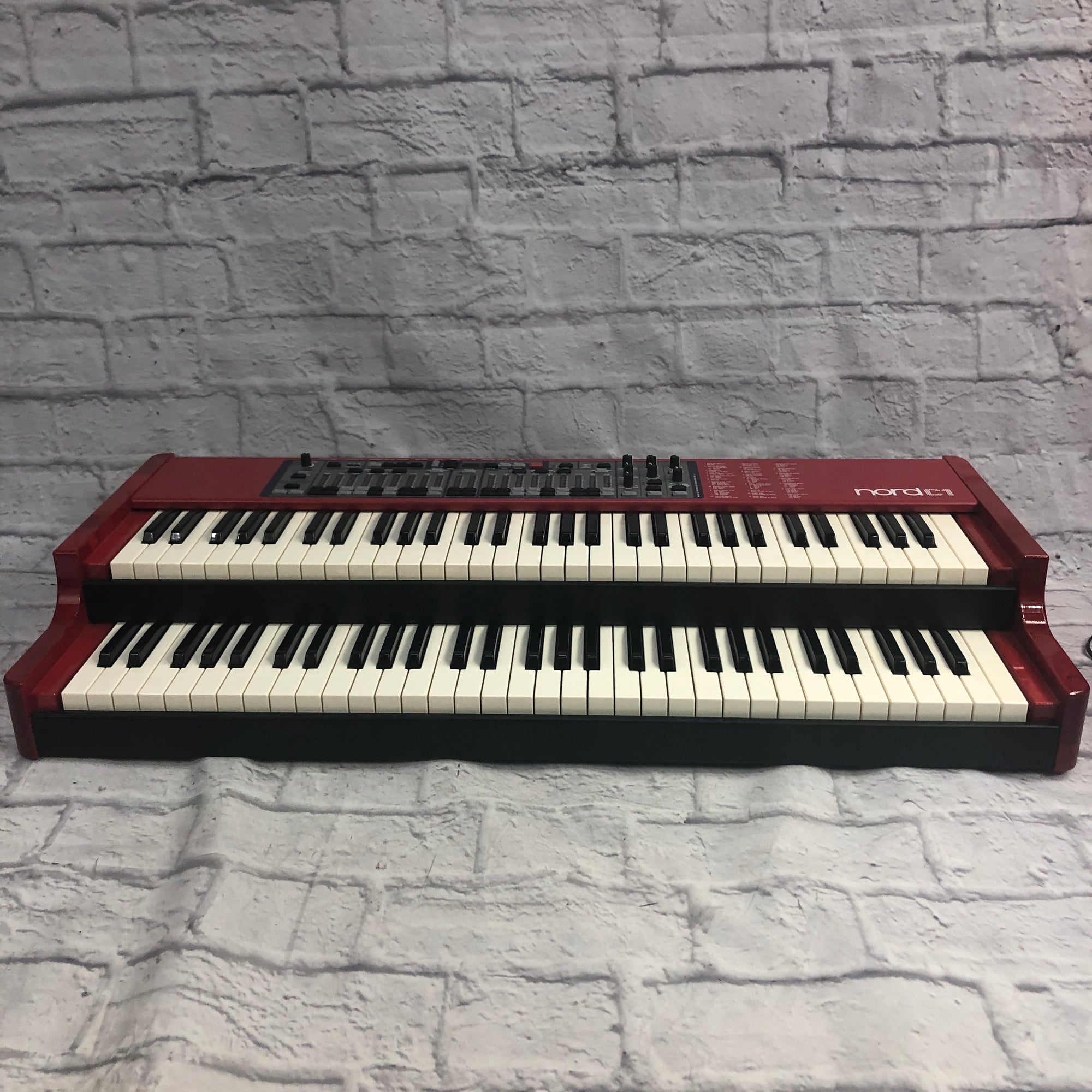Nord C-1 Combo Organ w. Case