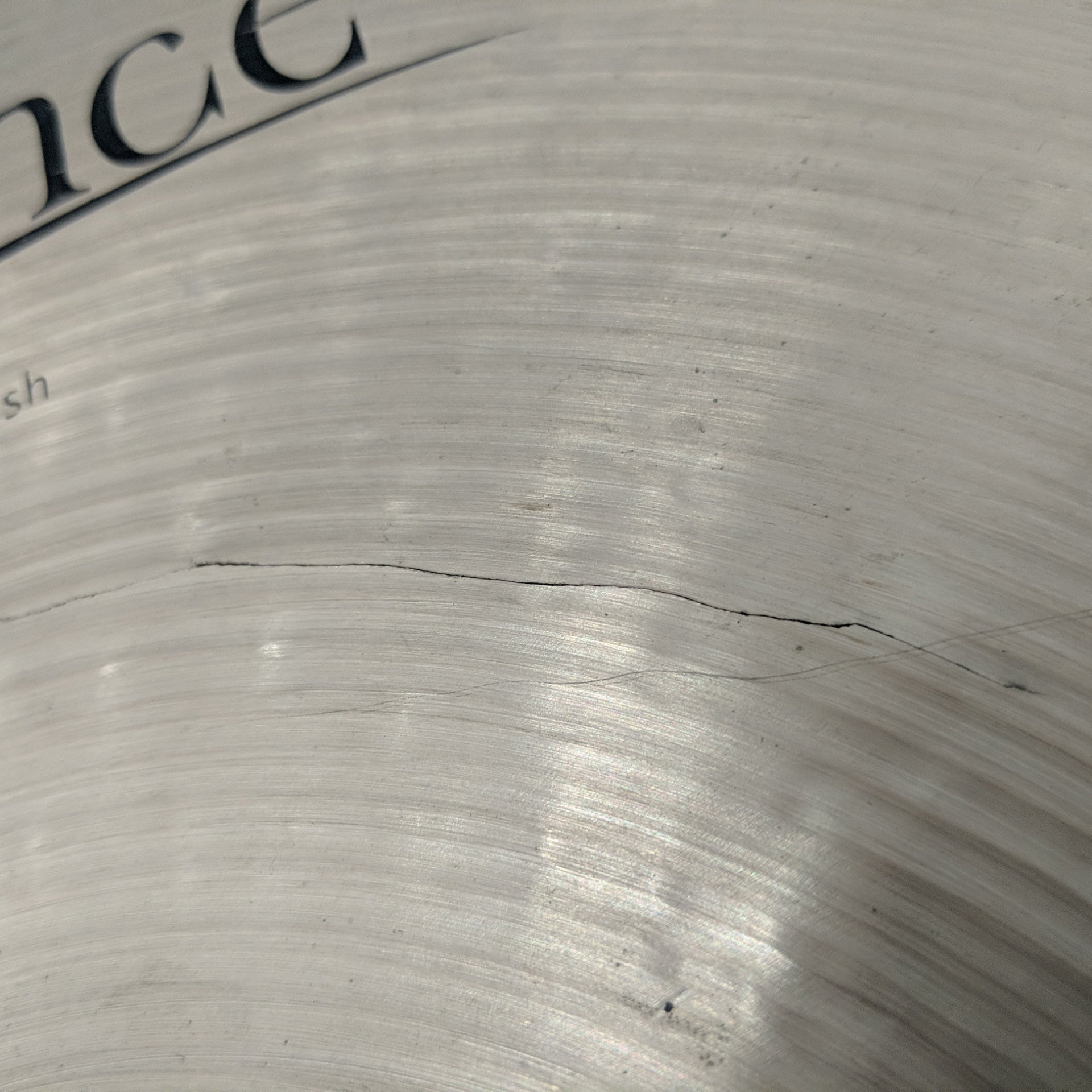 Meinl Byzance Traditional 18" Medium Crash (Small Crack)