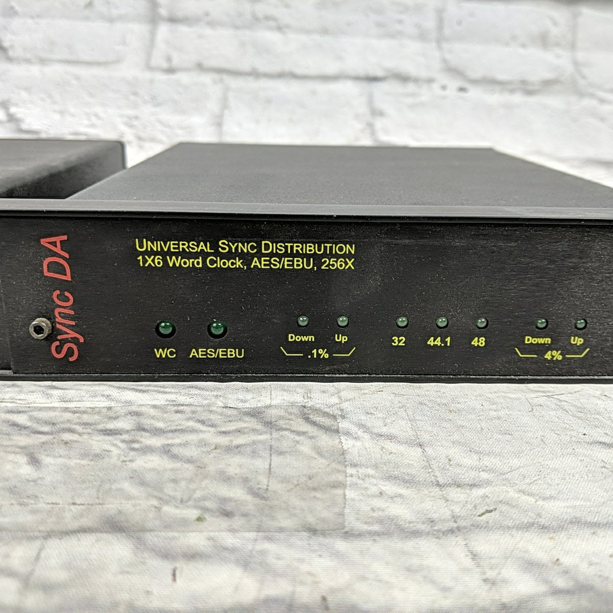Aardvark Ardsync Master Clock Generator