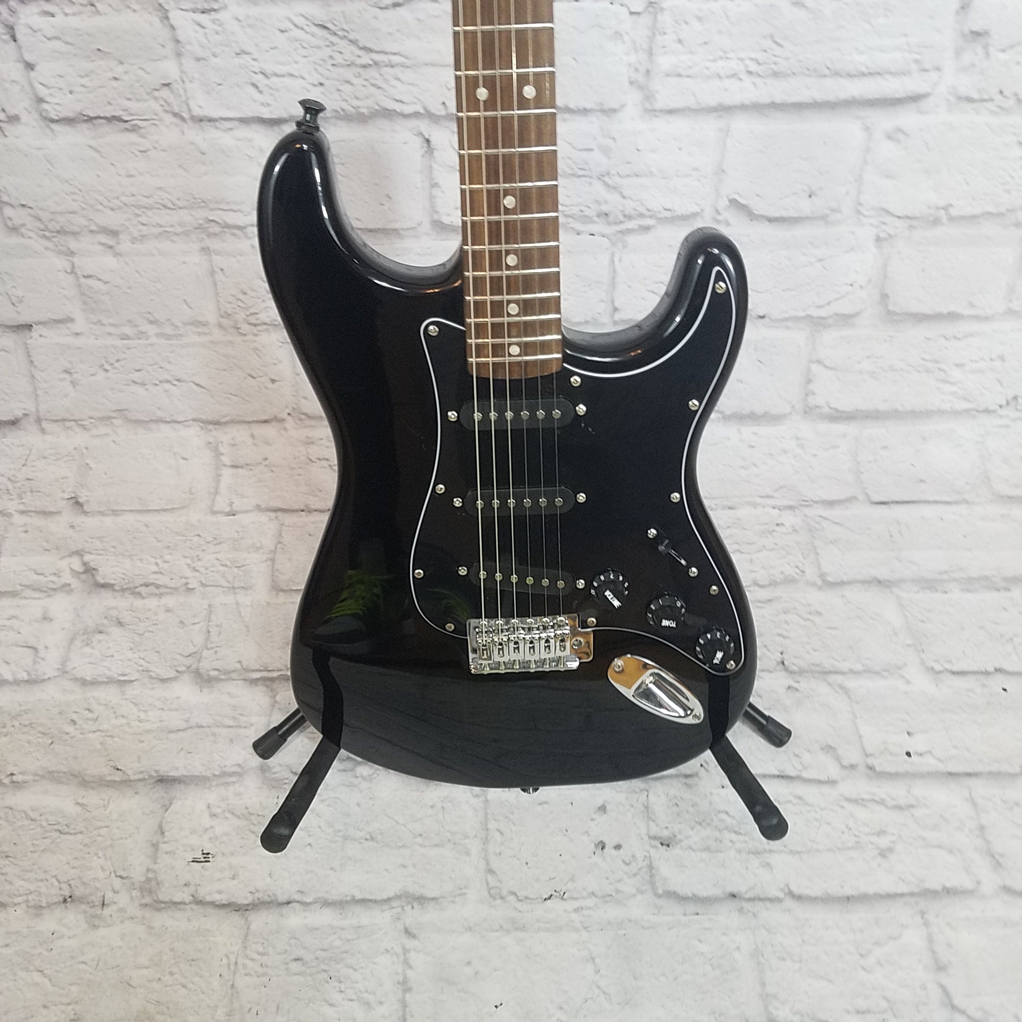 Squier Stratocaster Solid Body Electric Guitar Black