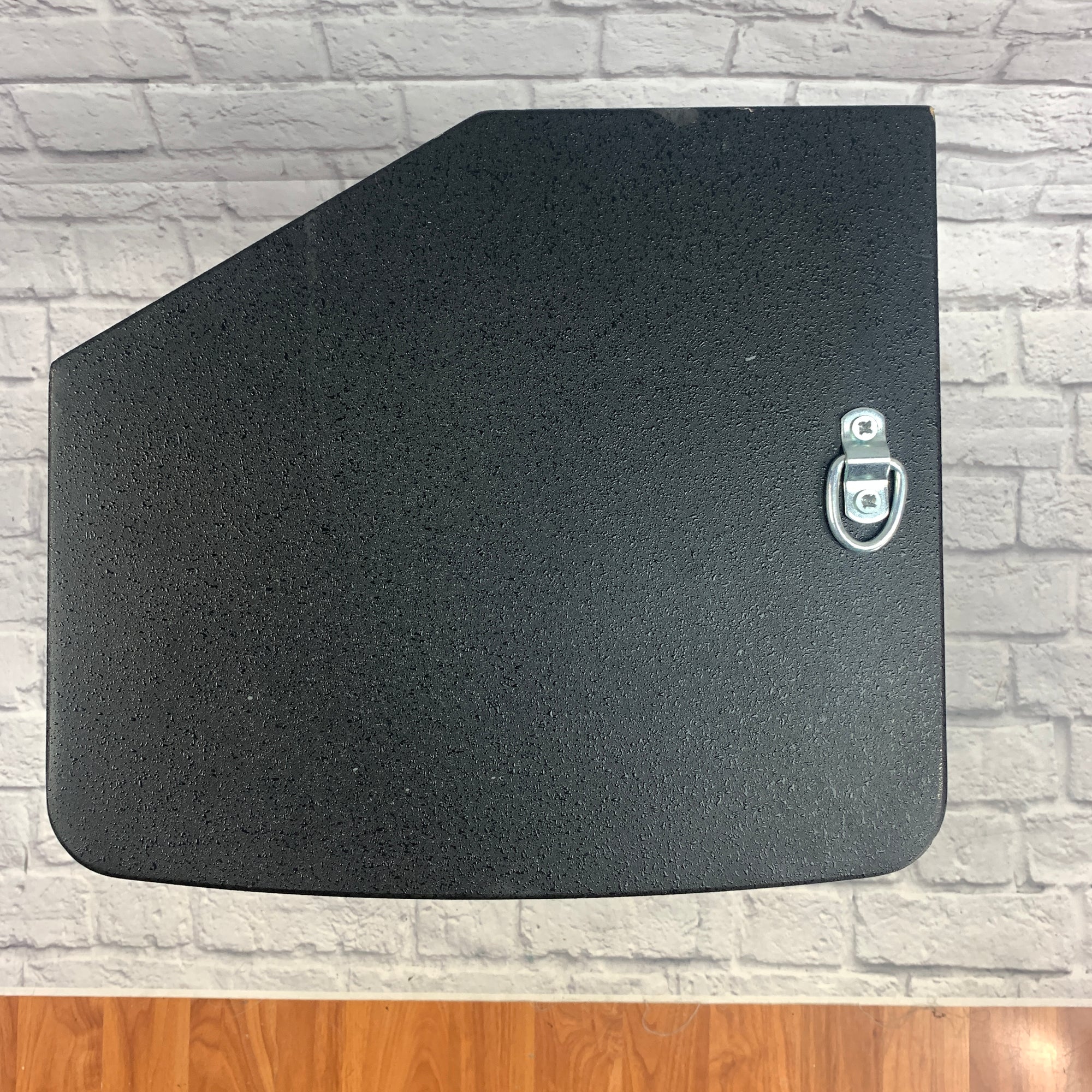 Electro-Voice ELX115 15 Powered Speaker