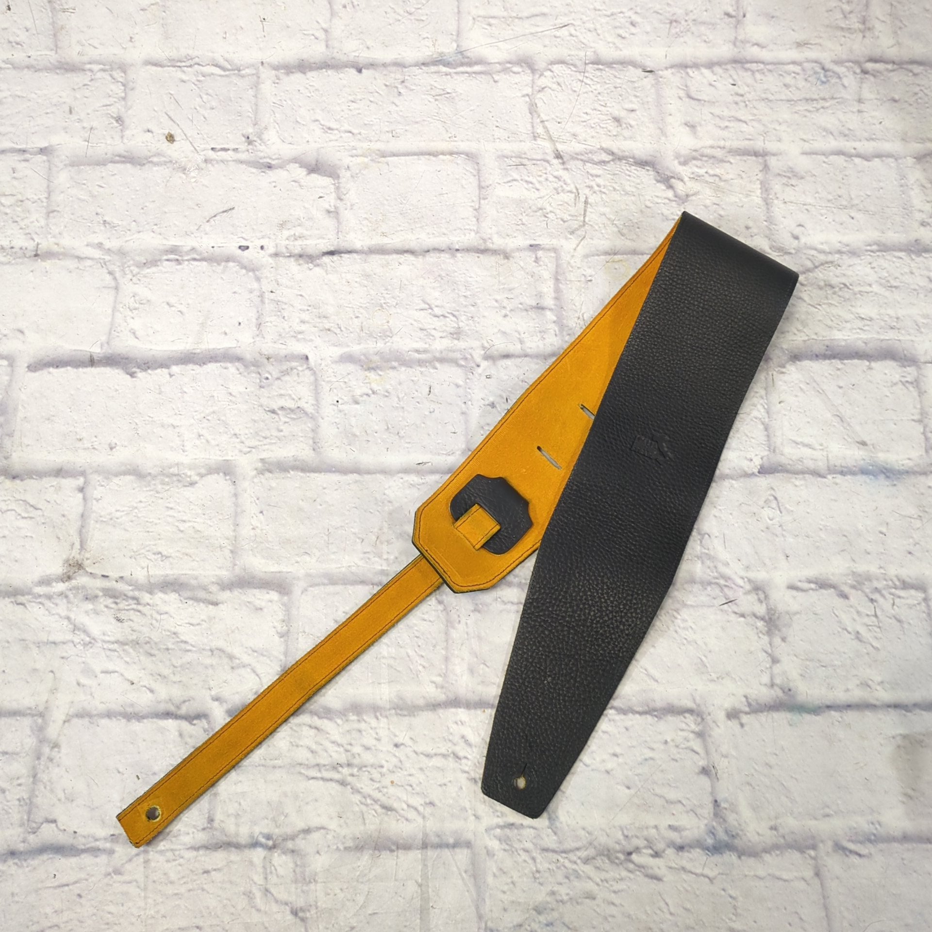 Italia Leather 4in Black Leather Bass Guitar Strap
