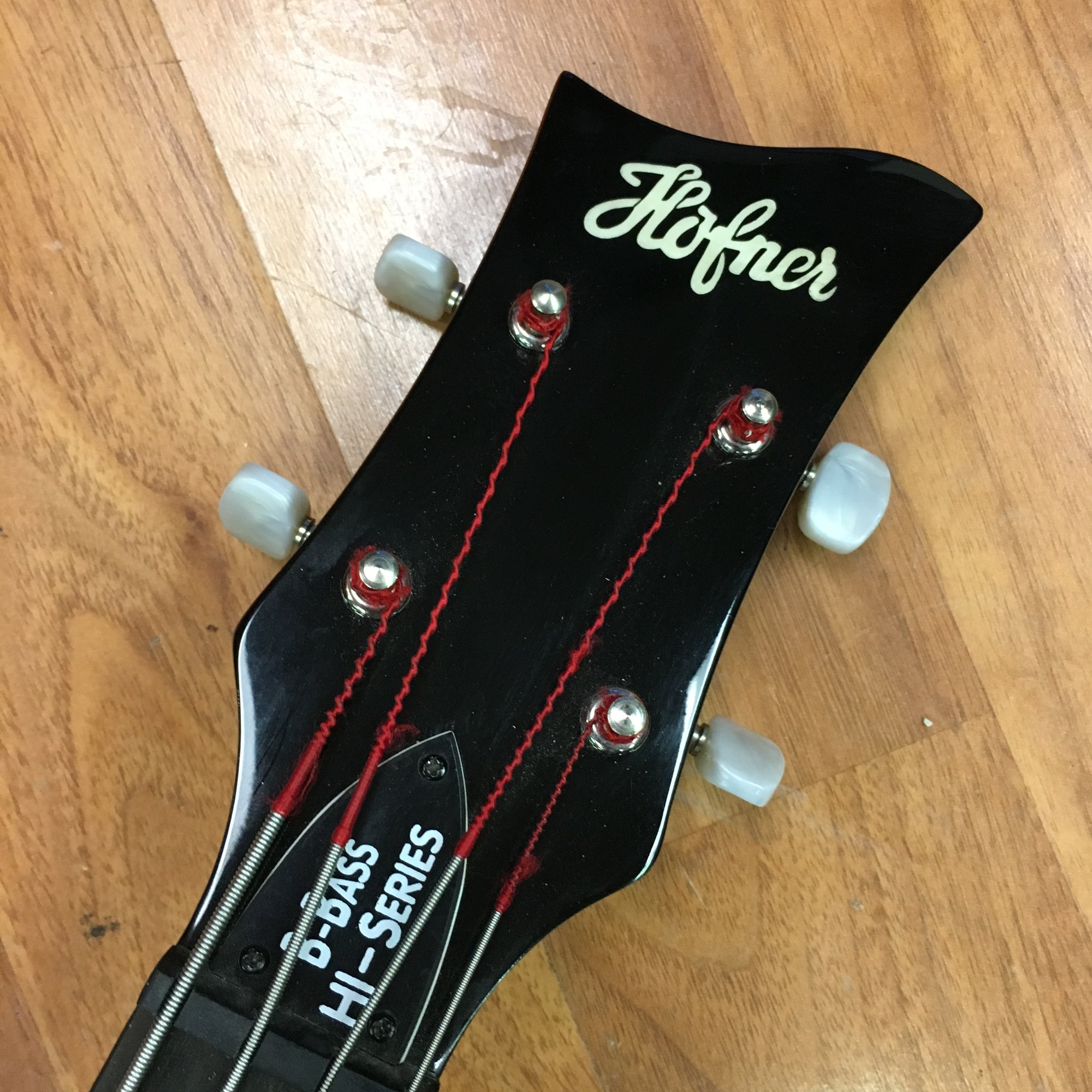 Hofner B-Bass Hi Series Violin Bass w/ Case - Evolution Music
