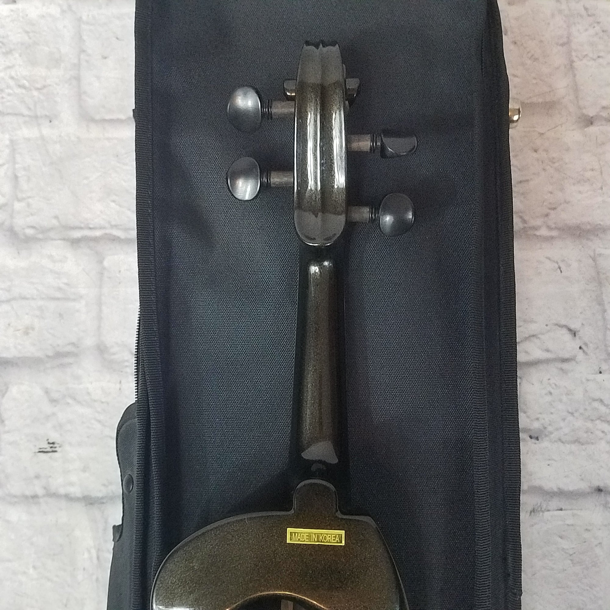 Strauss VC500-1 Made in Korea Full Size Electronic violin