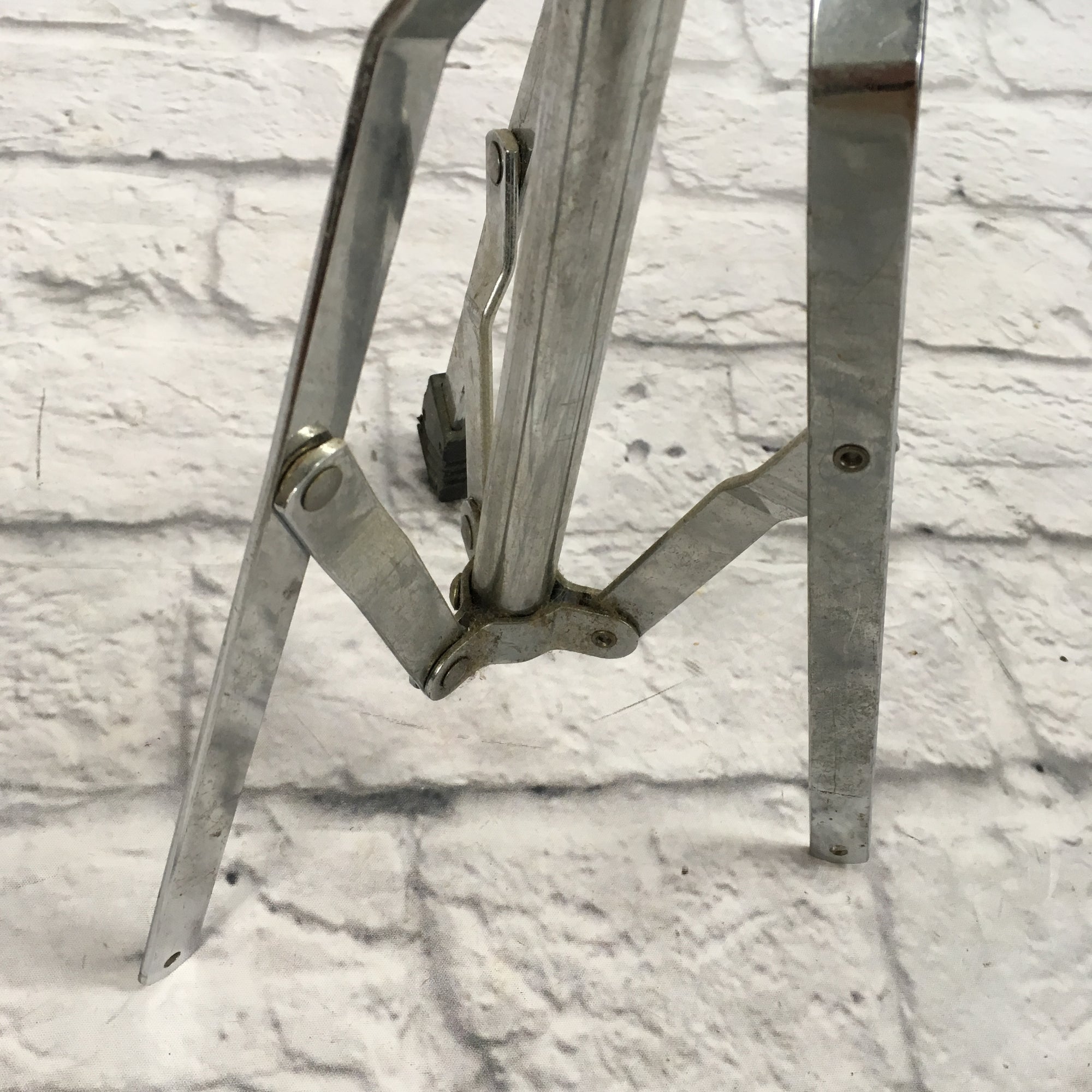 Unknown Snare STand