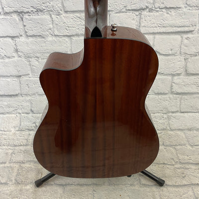 Fender Classic Design Series CF-140SCE Cutaway Folk Acoustic-Electric Guitar