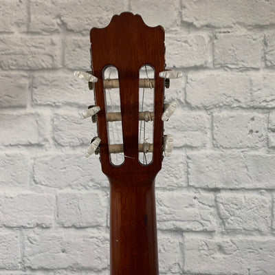 Yamaha G-235 Classical Guitar