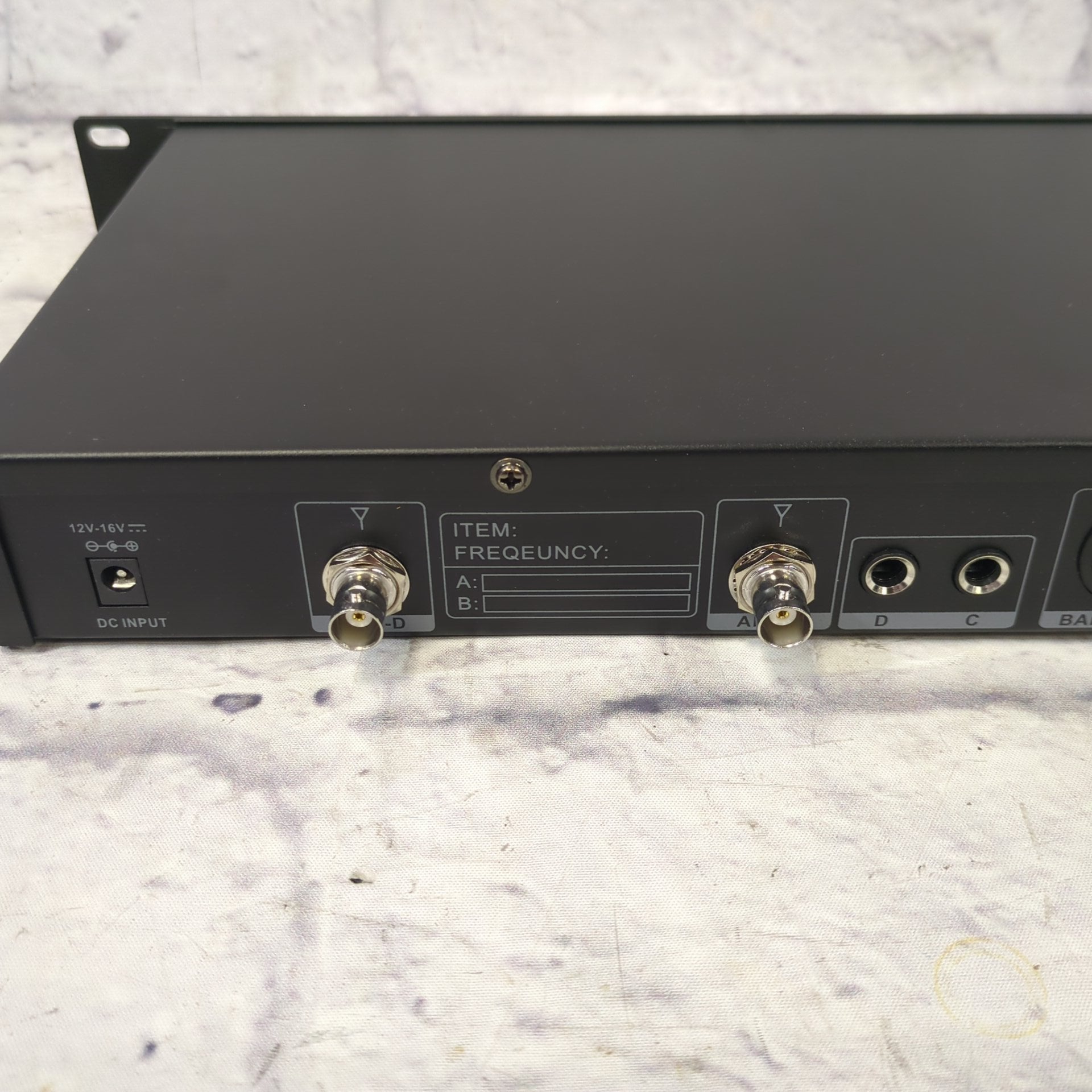 Guarda Audio 4-Channel UHF Wireless Microphone System with 4 Handheld Dynamic Microphones