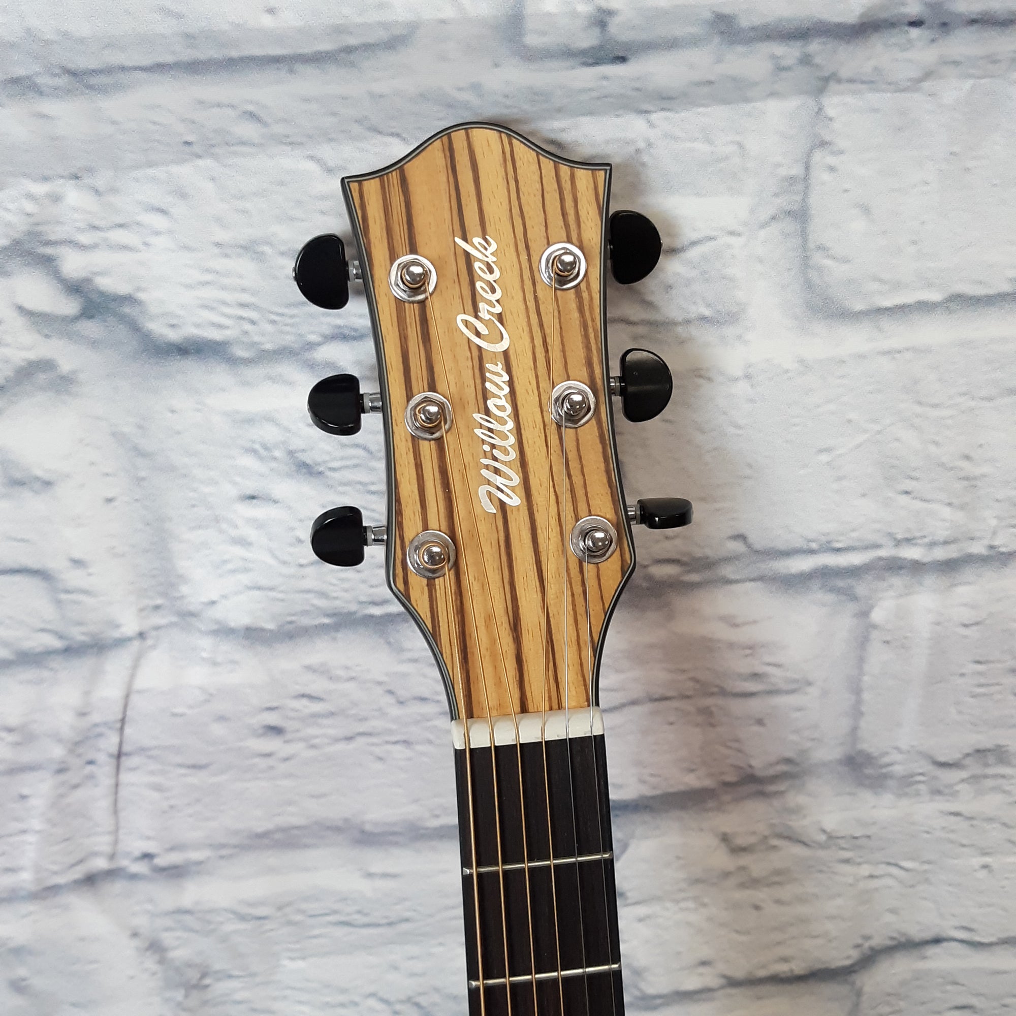 Willow Creek AGZZC Acoustic/Electric Guitar - Natural Satin