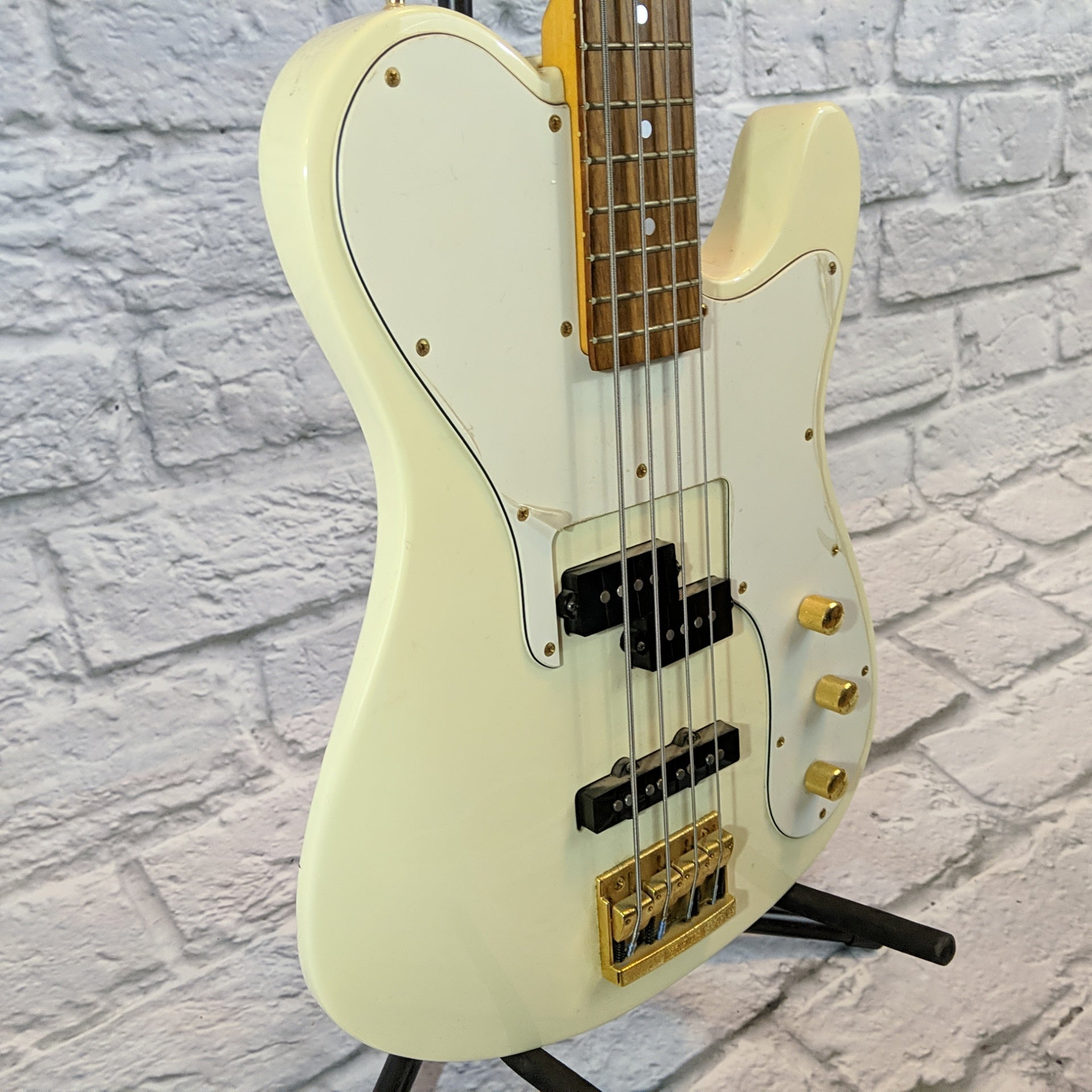 Fernandes TEB-1 Telecaster Bass Aged Olympic White MIJ w/case