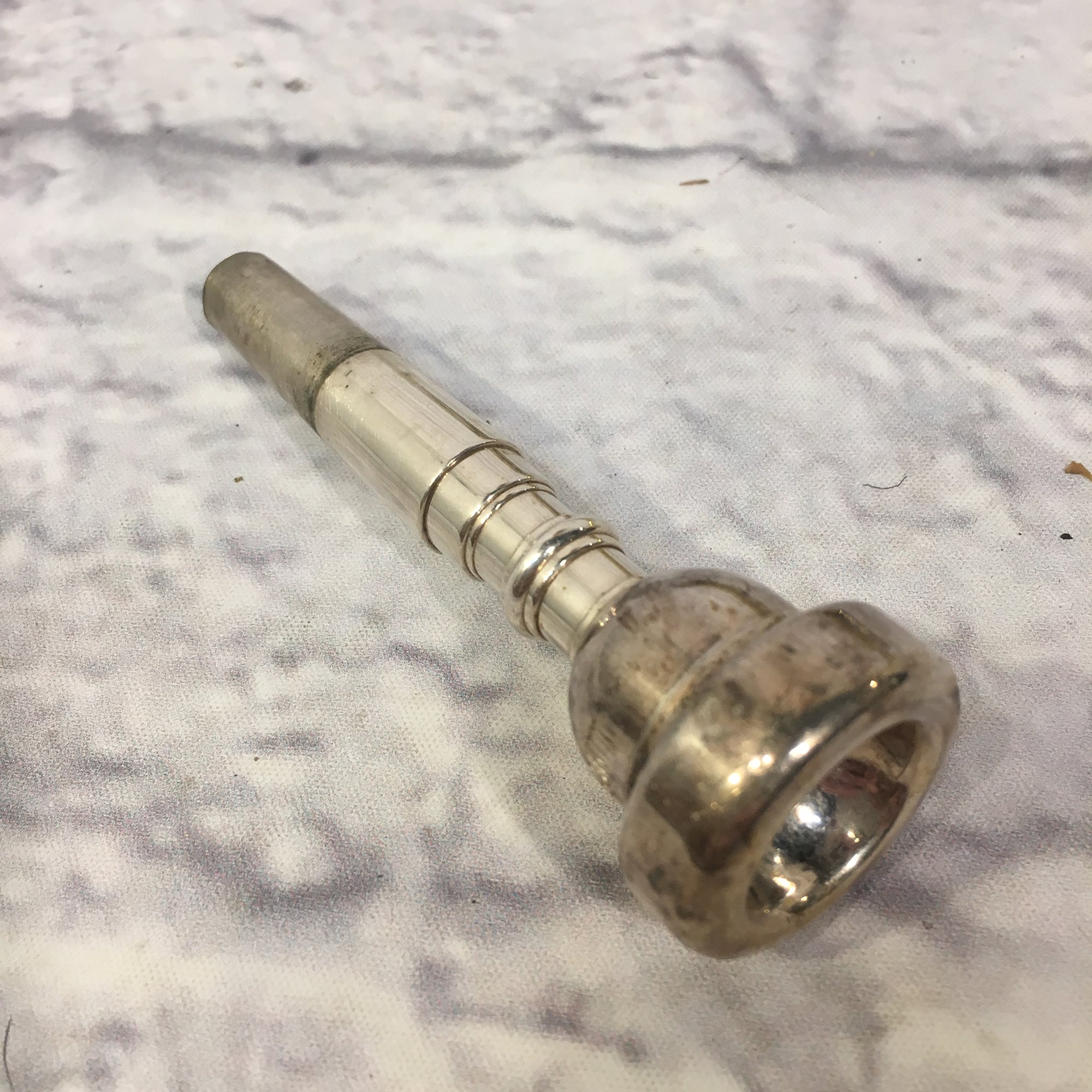 Bach TR-300 Trumpet w Hard Case