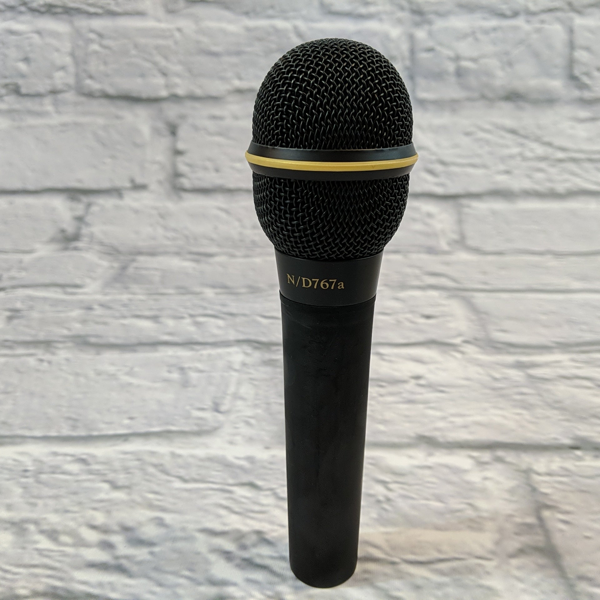 Electro-Voice N/D 767A Premium Supercardioid Dynamic Vocal Microphone