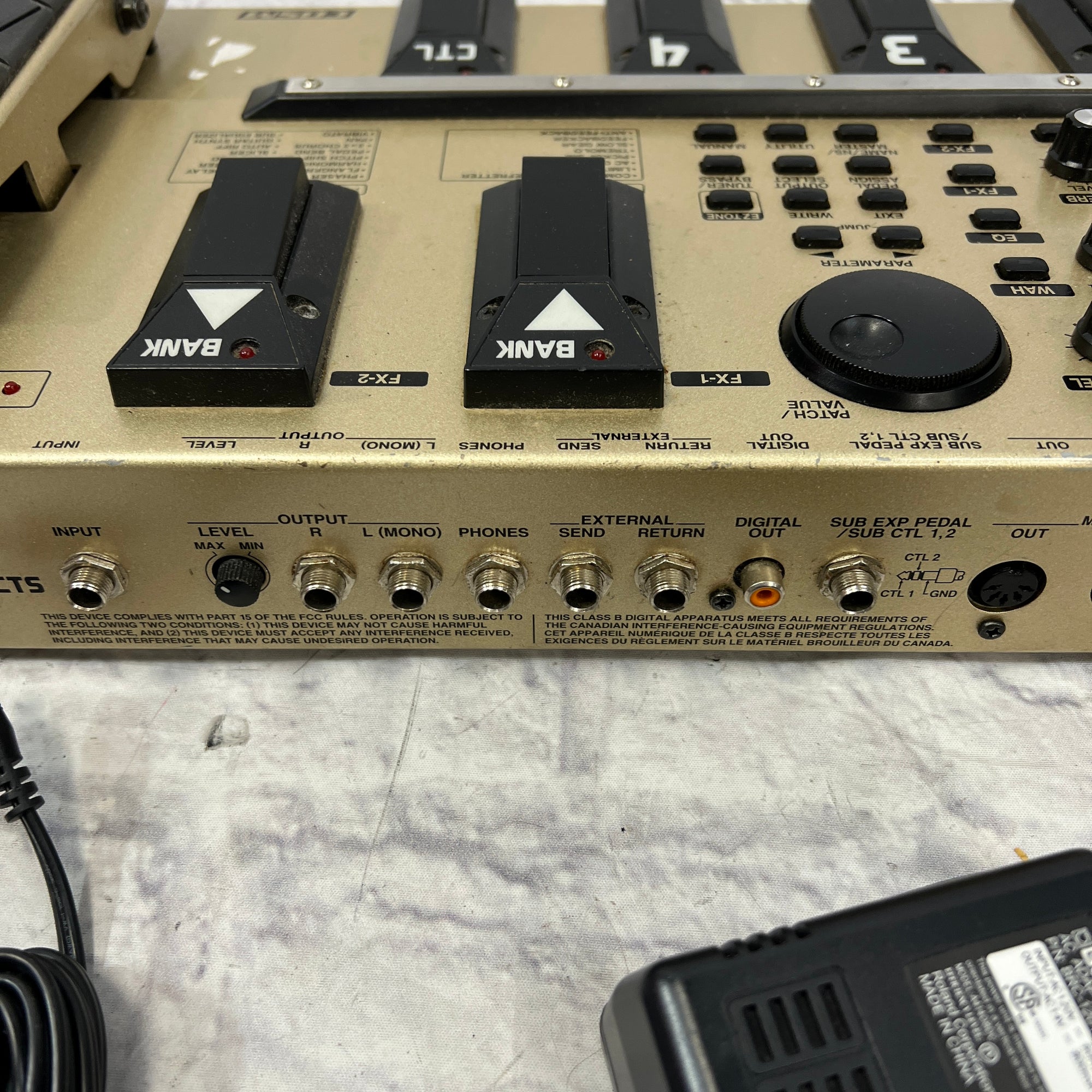 boss gt 6 pedal Boss GT-6 Multieffects Pedal with Power Supply