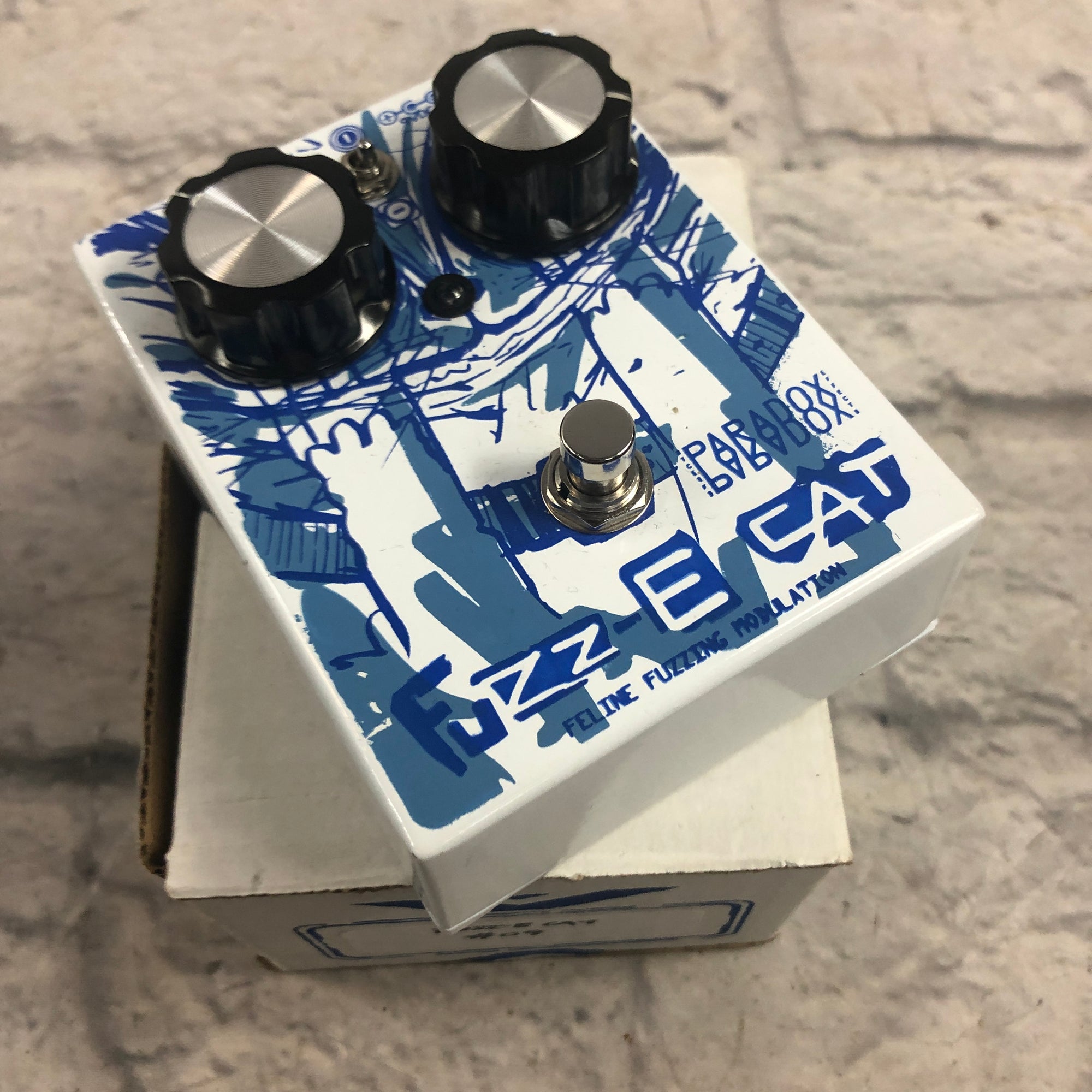 Paradox Effects Fuzz-E-Cat Fuzz Pedal Low Number!