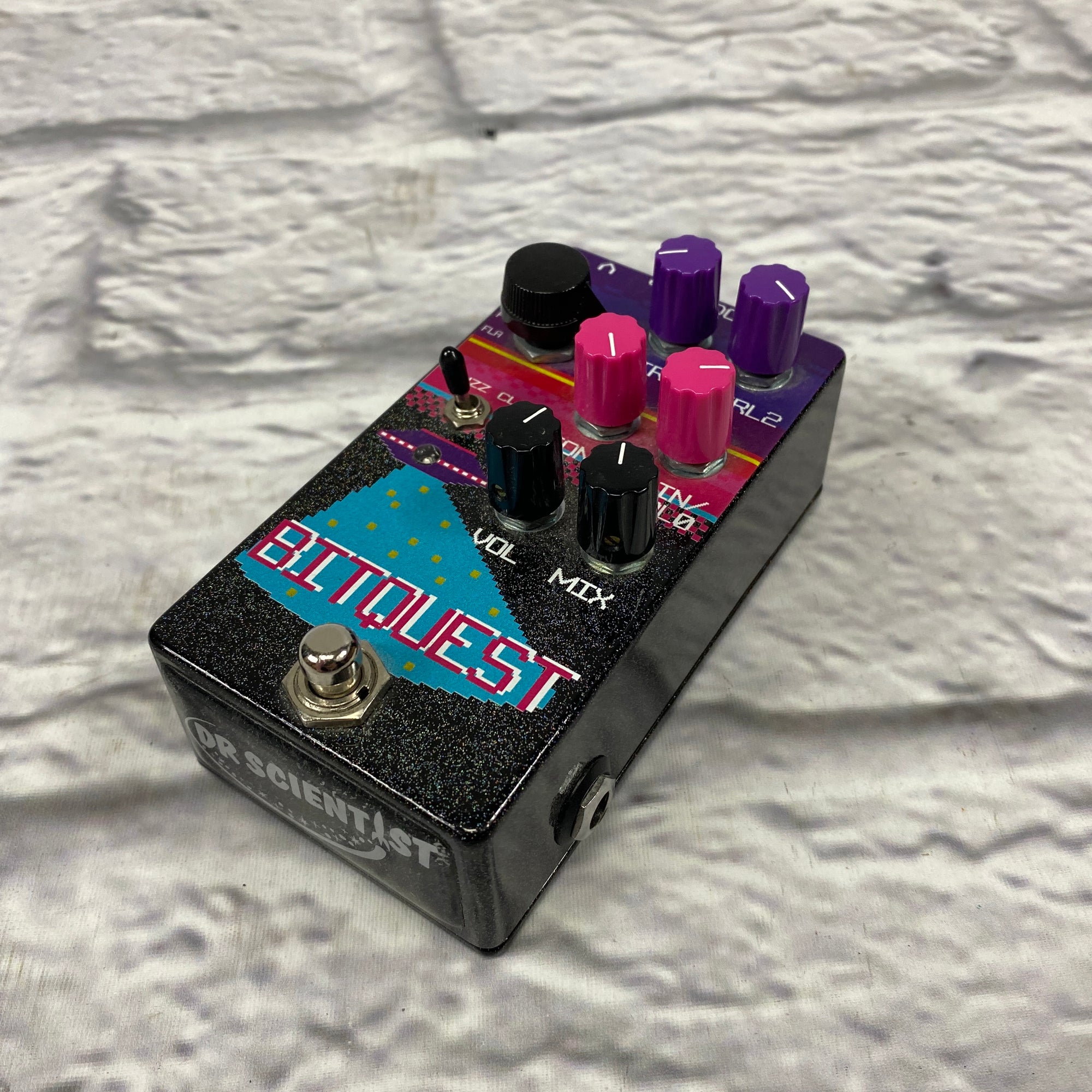 bitquest pedal Dr Scientist BitQuest Modulation Pedal