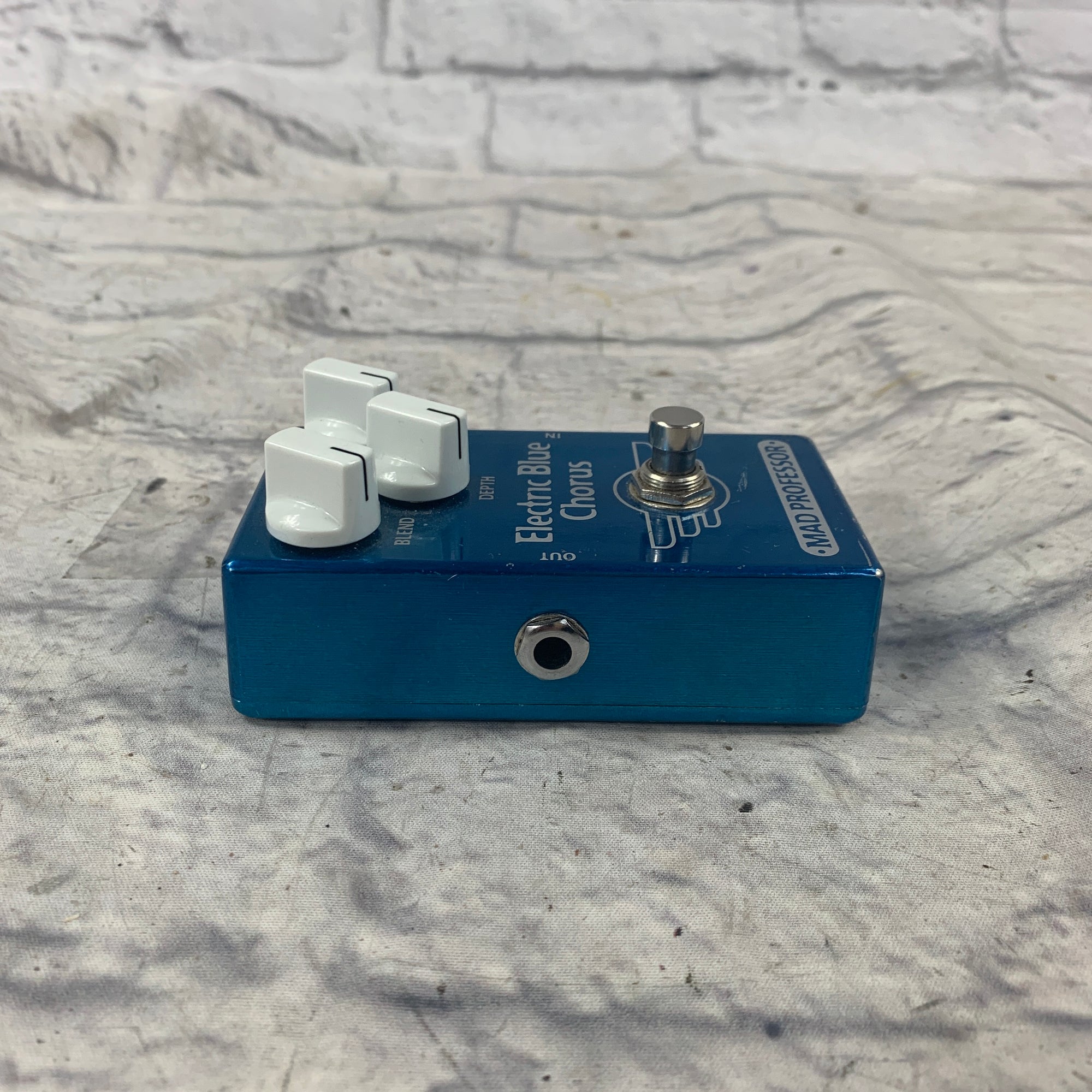 Mad Professor Electric Blue Chorus Pedal