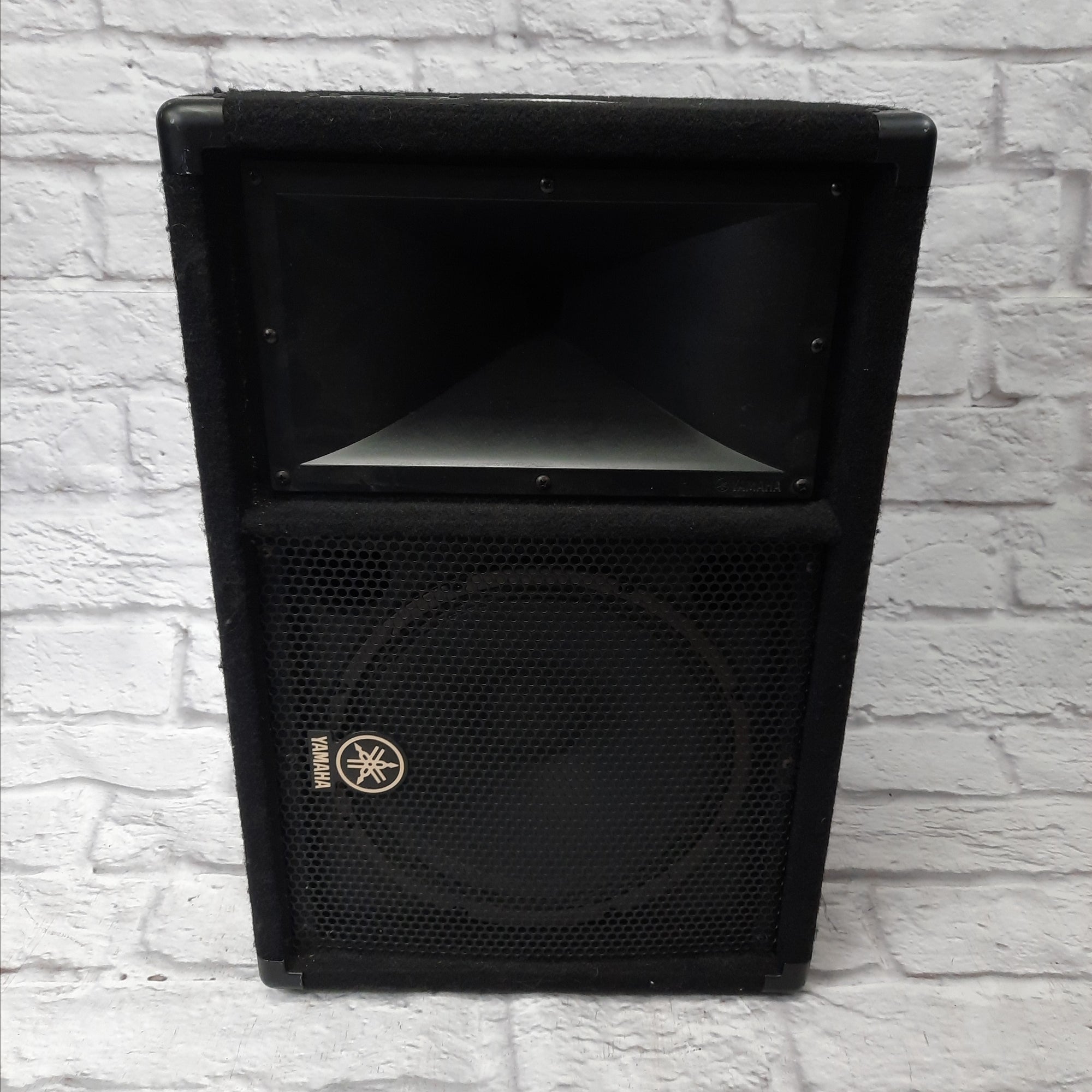 ヤマハ YAMAHA Concert Club V Series SM12V Yamaha SM12V 350W 12 inch Club V Series Floor Monitor