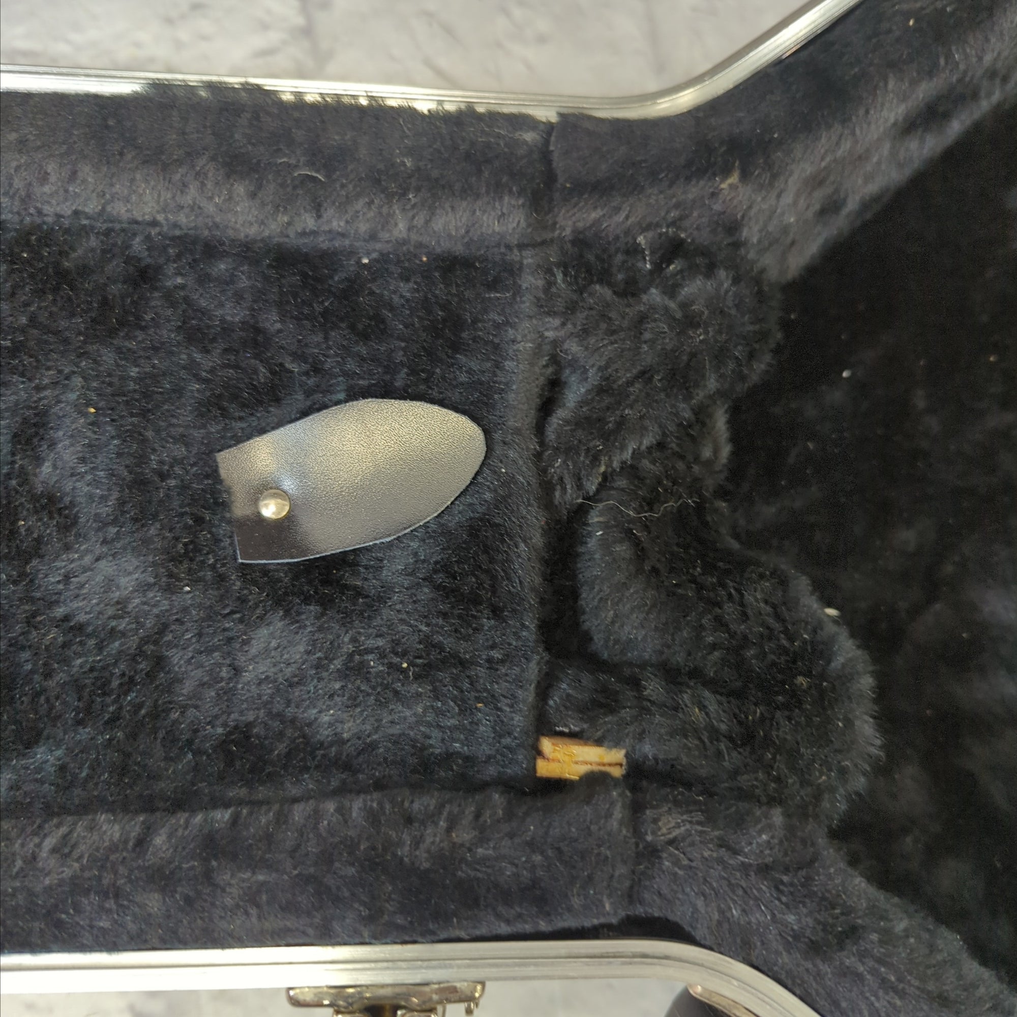 Guitar Research Acoustic Hard Case