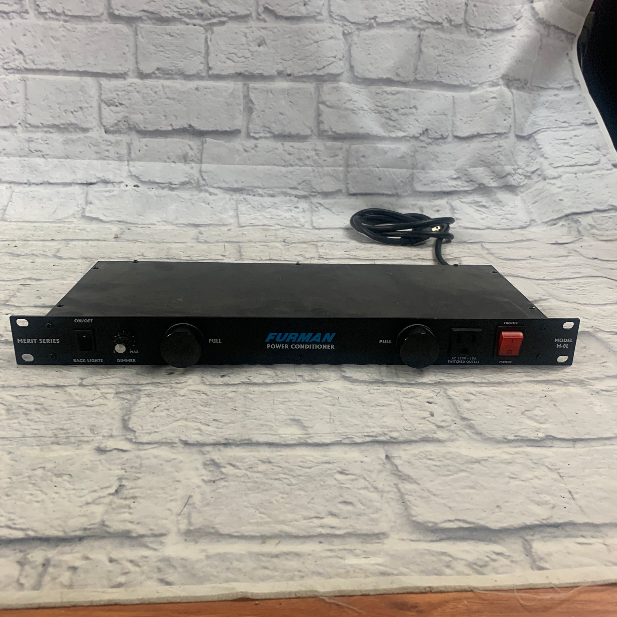 Furman M8L Power Conditioner