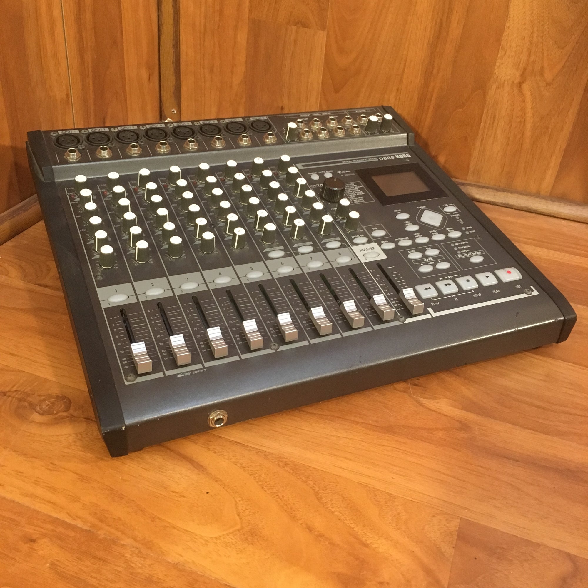 Korg D888 Digital 8 Track Mixer Recorder - Evolution Music