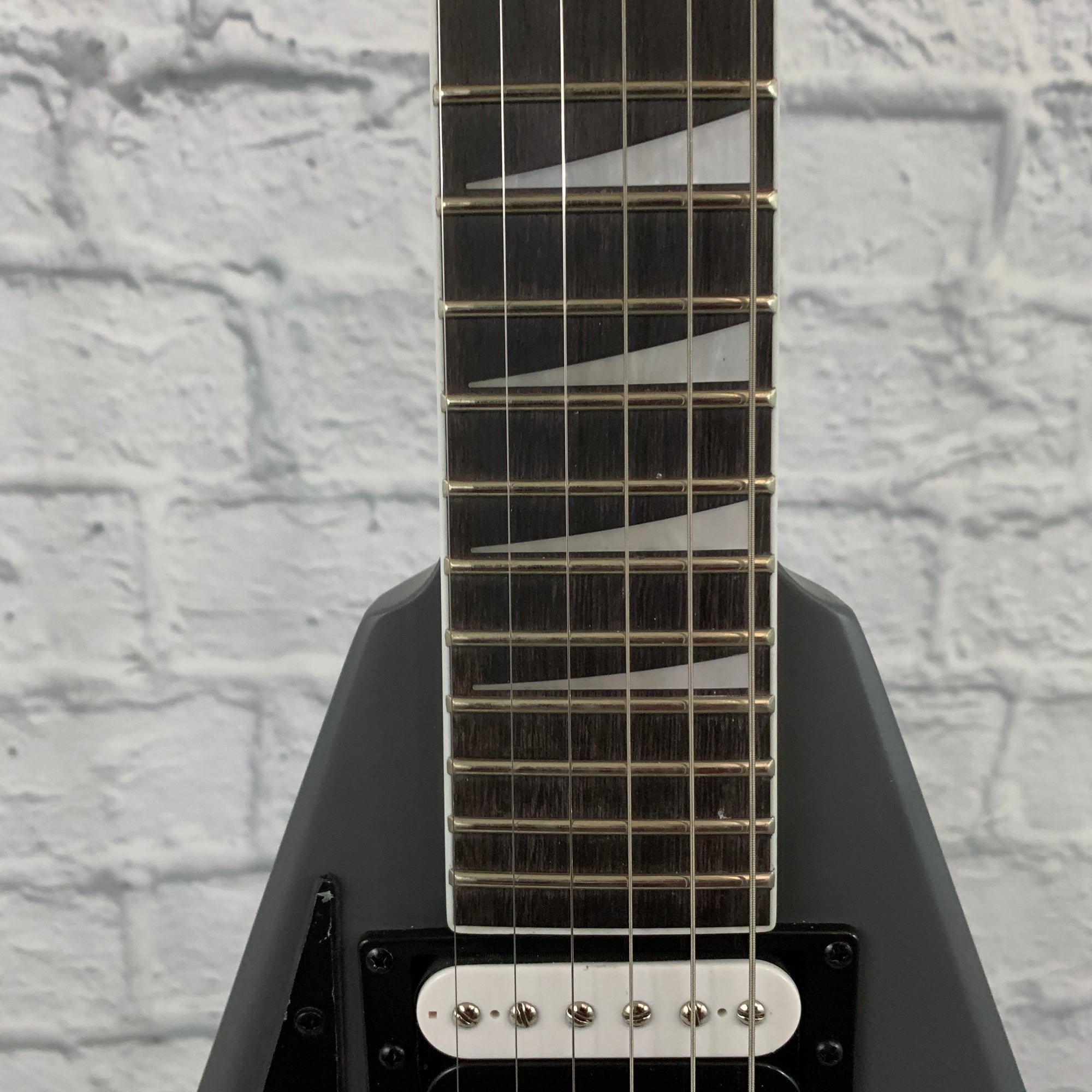 Left-Handed Jackson JS32L Rhoads w/ Floyd Rose - Satin Gray